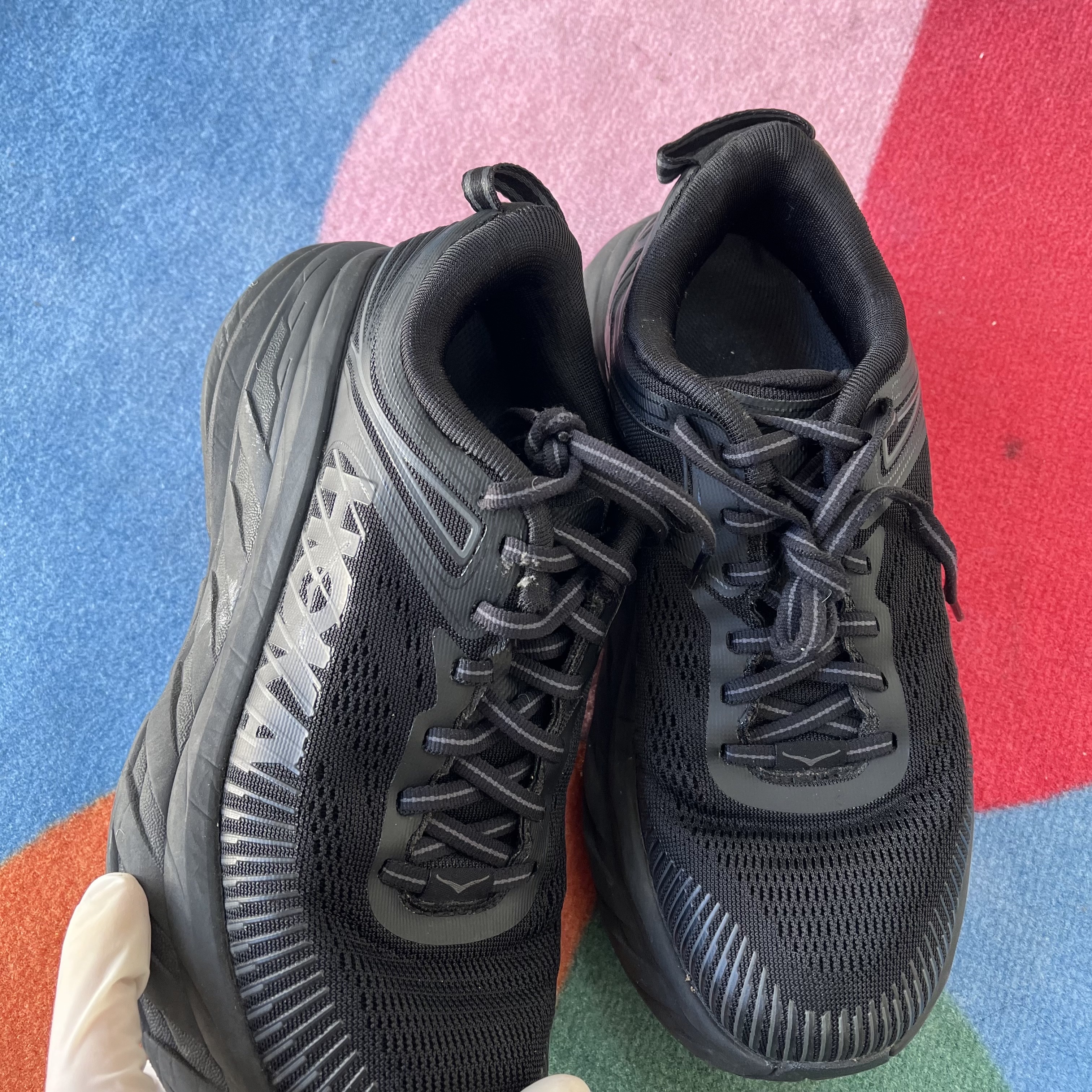 Hoka Bondi 7 Black - Wide 착용 스타일 - 2