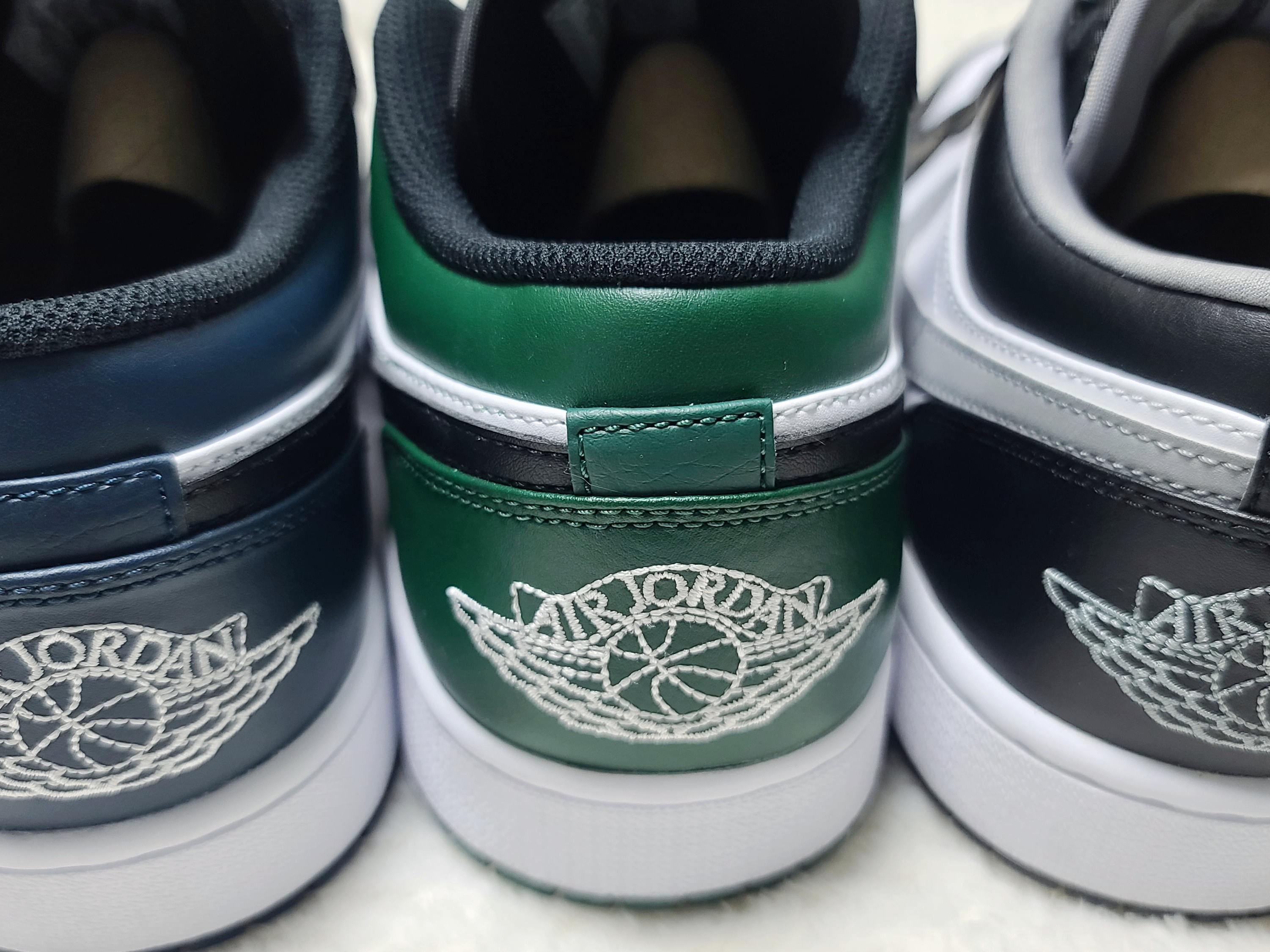 Jordan 1 Low Dark Teal, Jordan 1 Low Black Particle Grey 착용 스타일