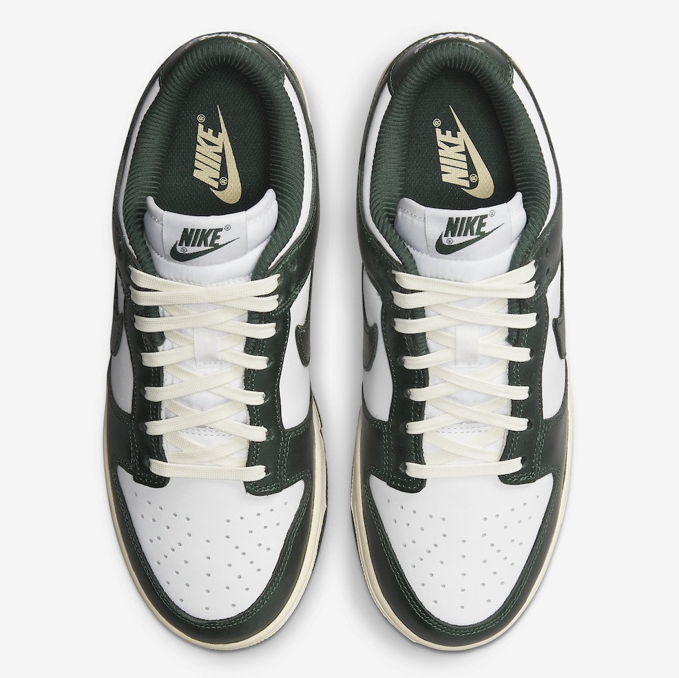 (W) Nike Dunk Low Vintage Green 착용 스타일 - 4