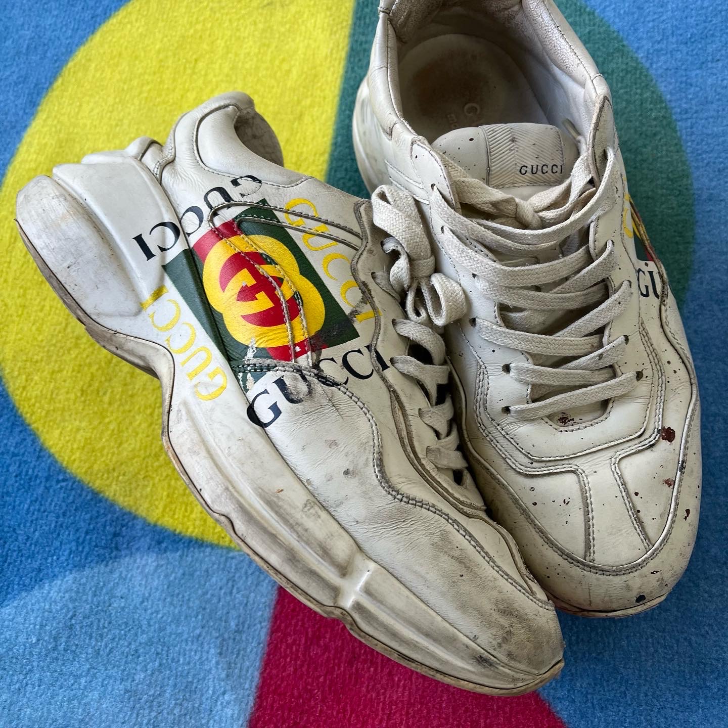 Gucci Rhyton Leather Sneakers Logo, Gucci Rhyton Leather Sneakers Mouth 착용 스타일 - 2