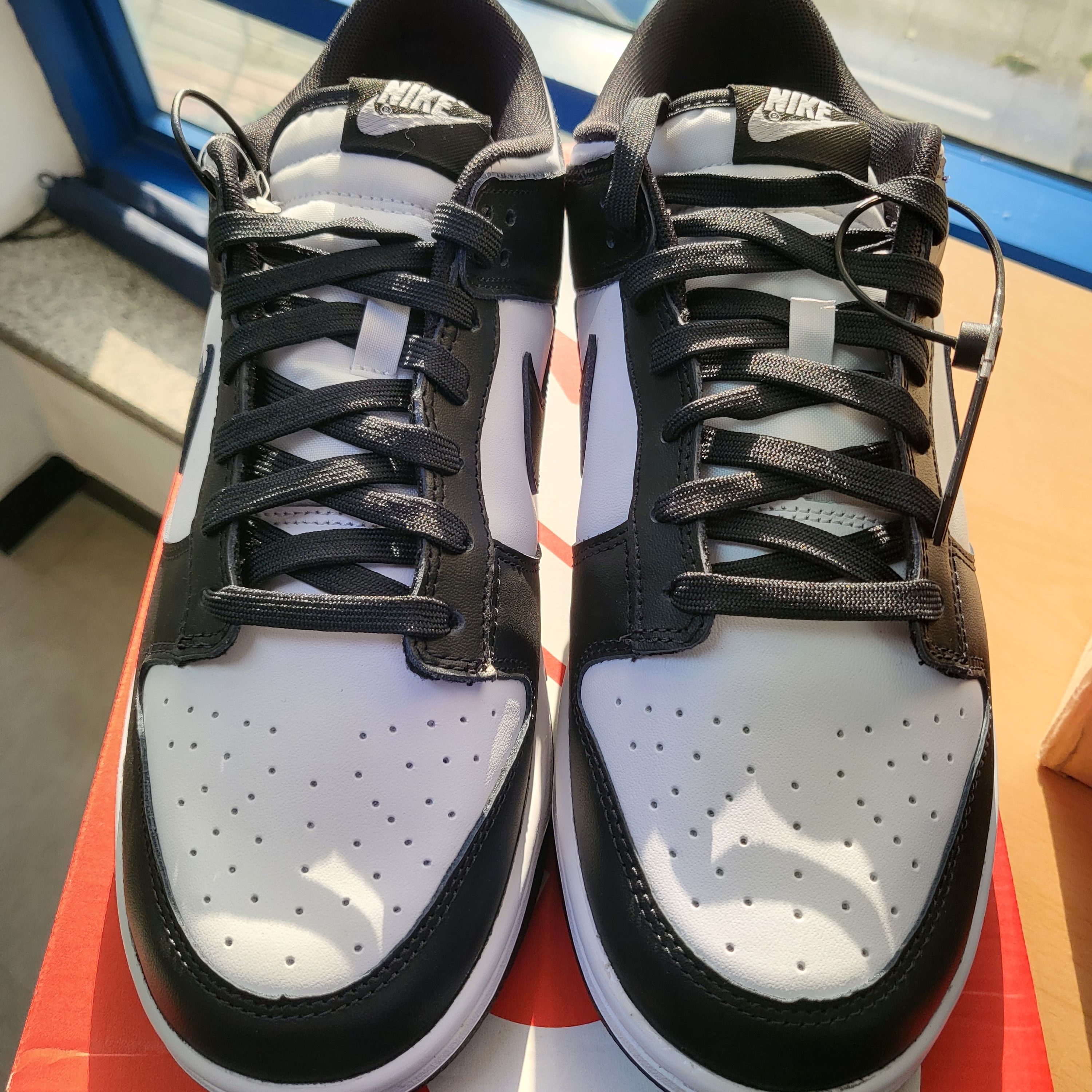 Nike Dunk Low Retro Black 착용 스타일 - 1