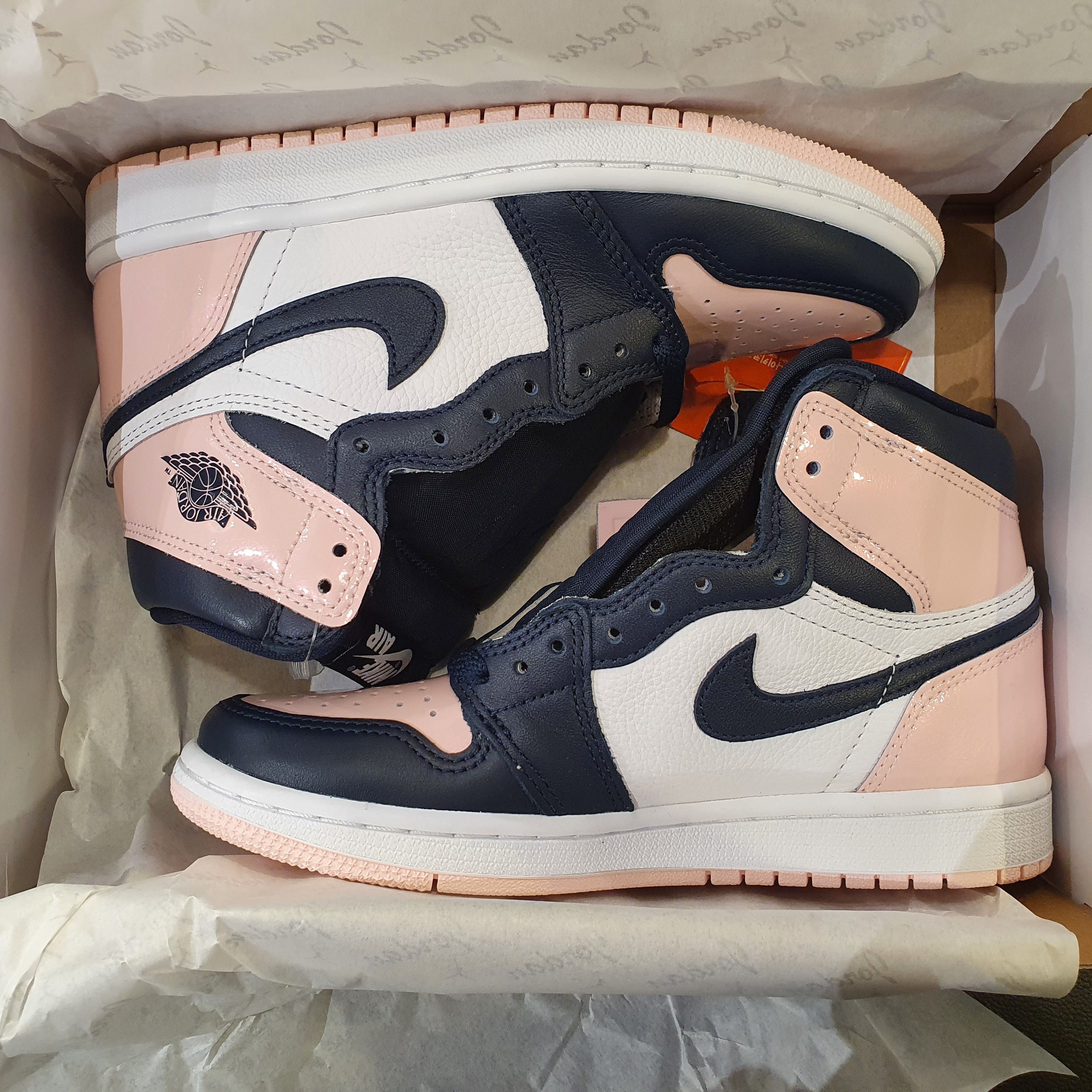 (W) Jordan 1 Retro High OG Atmosphere 착용 스타일