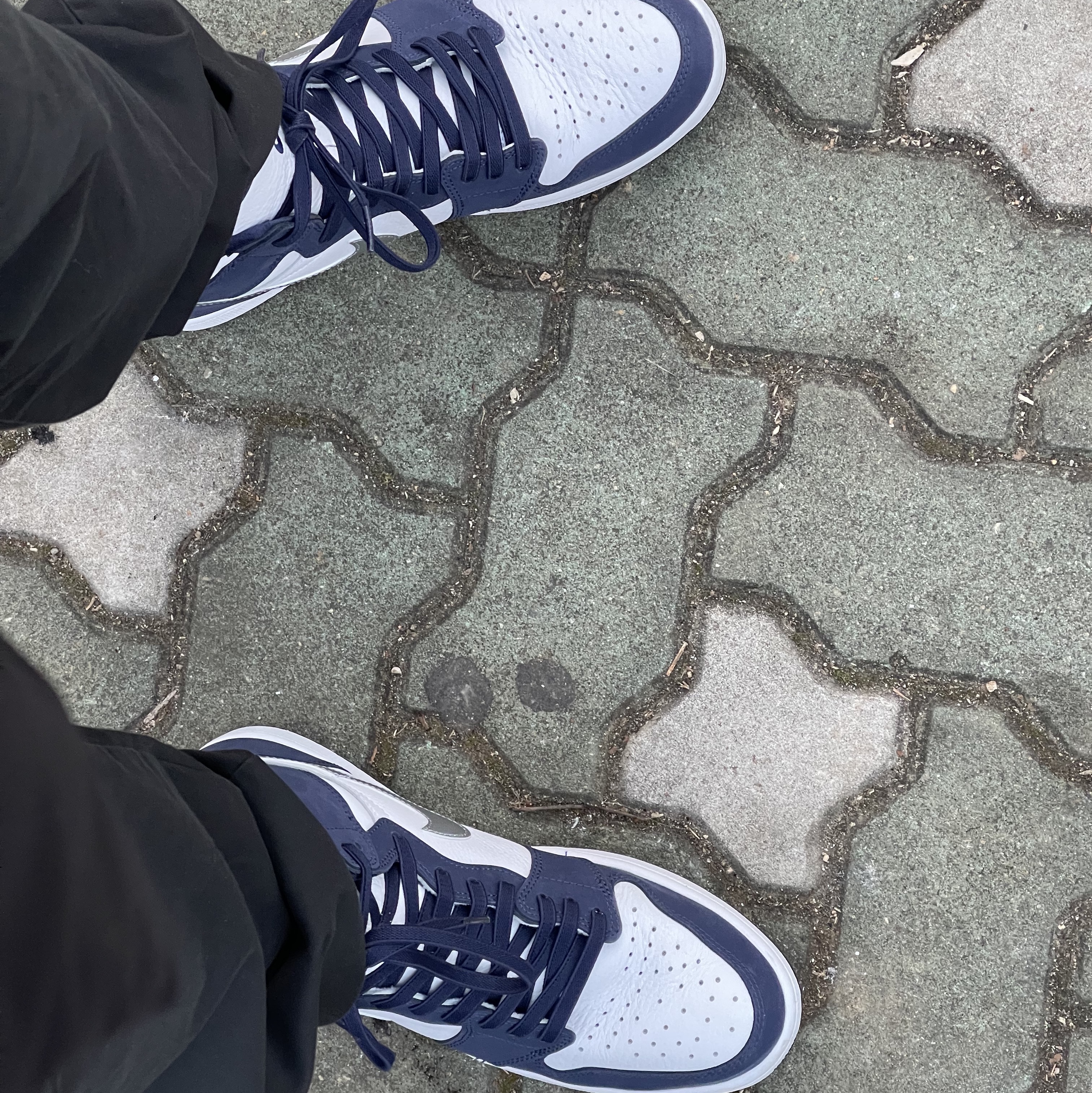 Jordan 1 Retro High OG CO.JP Midnight Navy 착용 스타일 - 1
