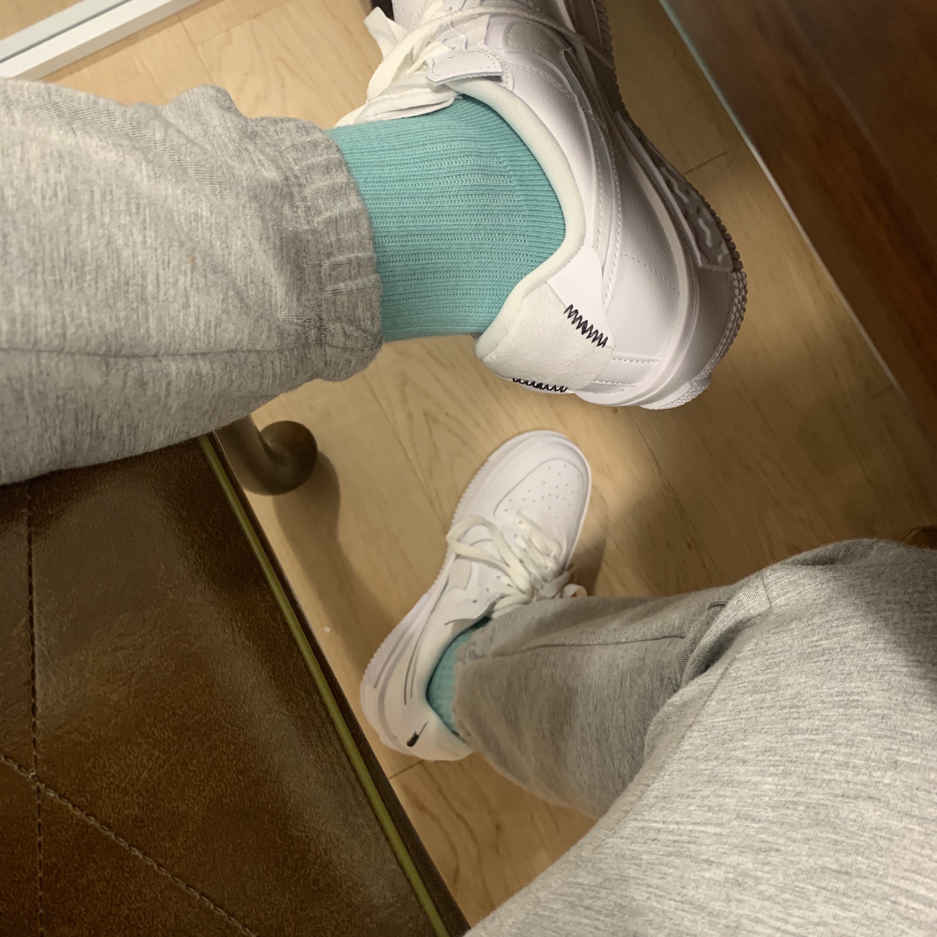 (W) Nike Air Force 1 Fontanka White 착용 스타일