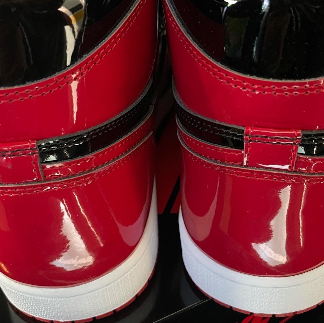 Jordan 1 Retro High OG Patent Bred 착용 스타일 - 3