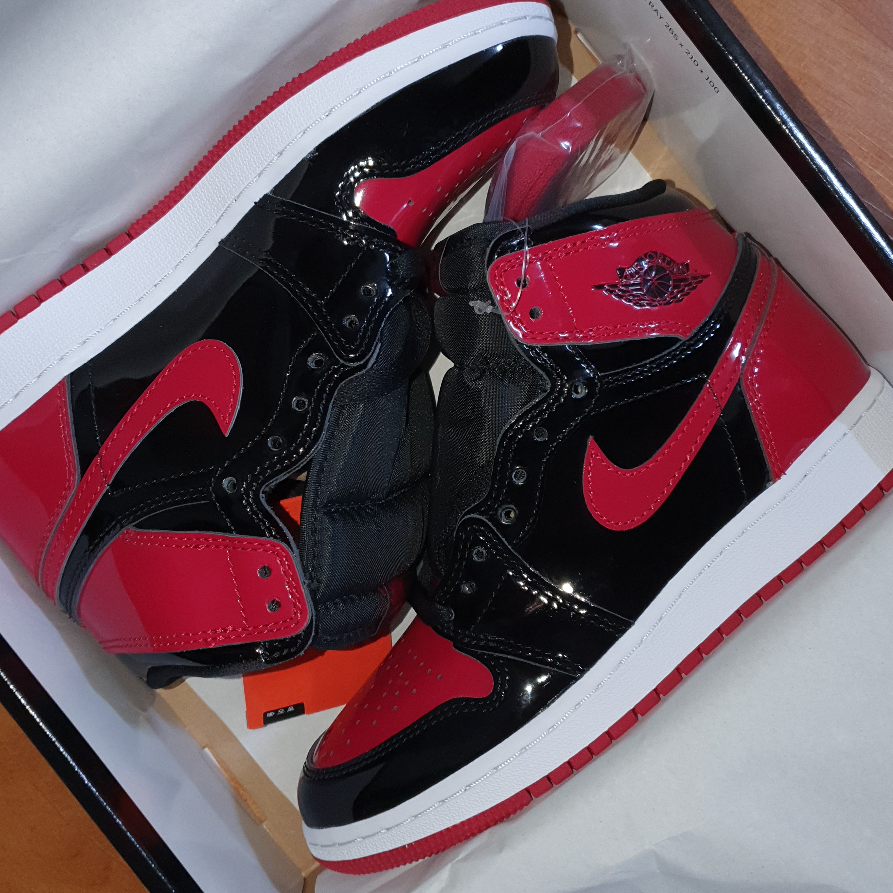 (GS) Jordan 1 Retro High OG Patent Bred 착용 스타일 - 2