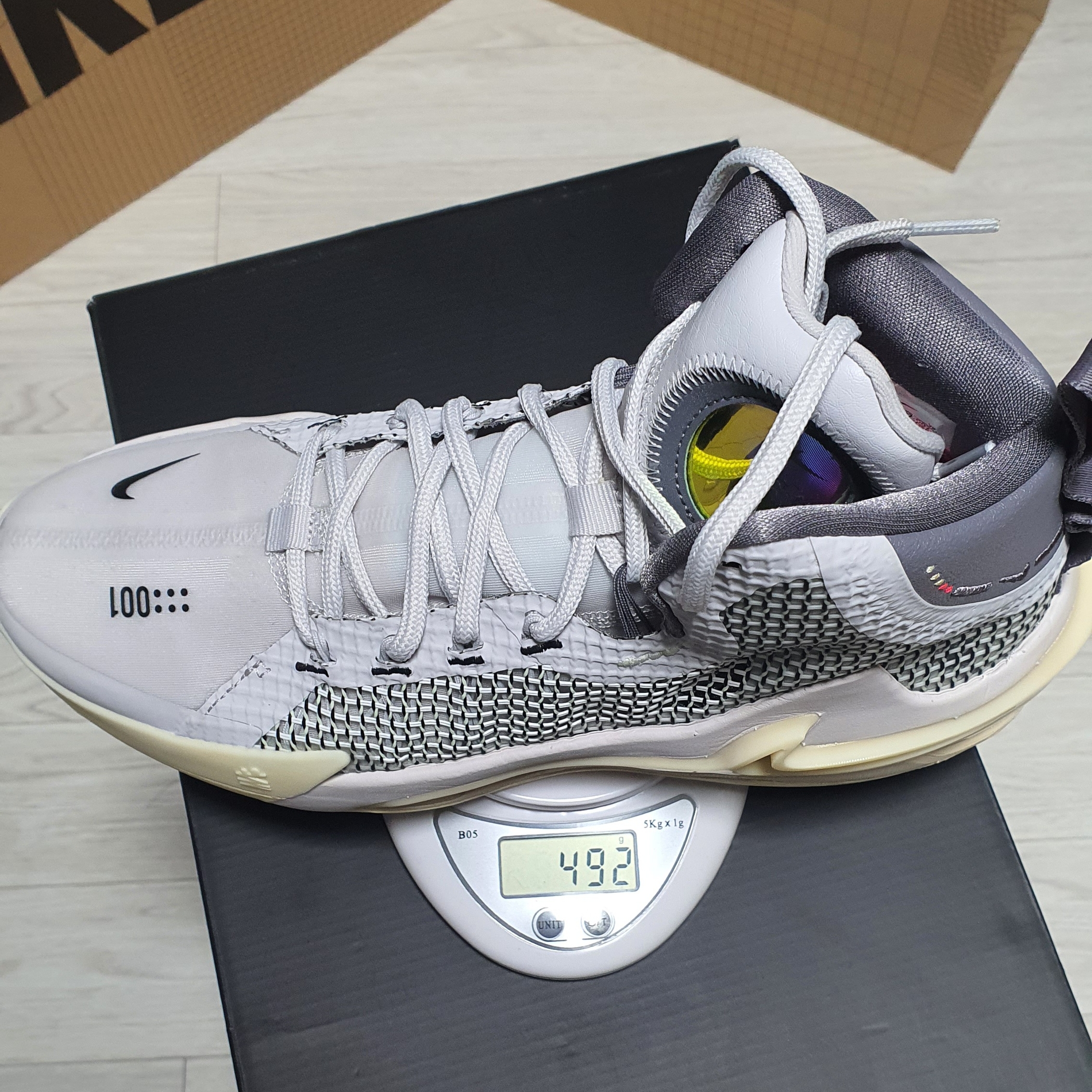 Nike Air Zoom GT Jump Vast Grey 착용 스타일