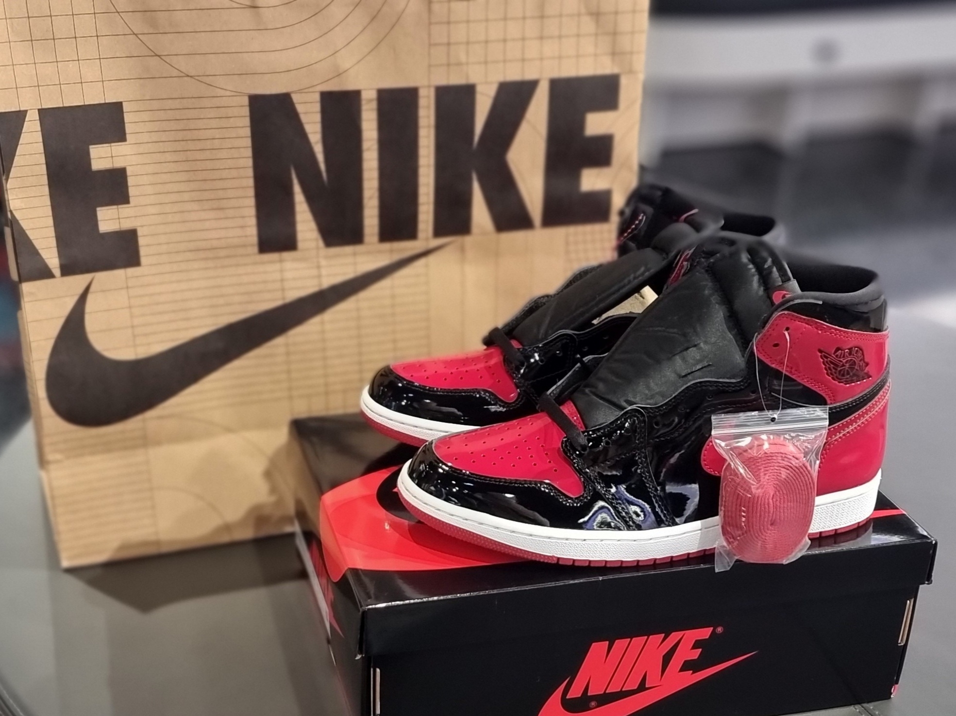 Jordan 1 Retro High OG Patent Bred 착용 스타일