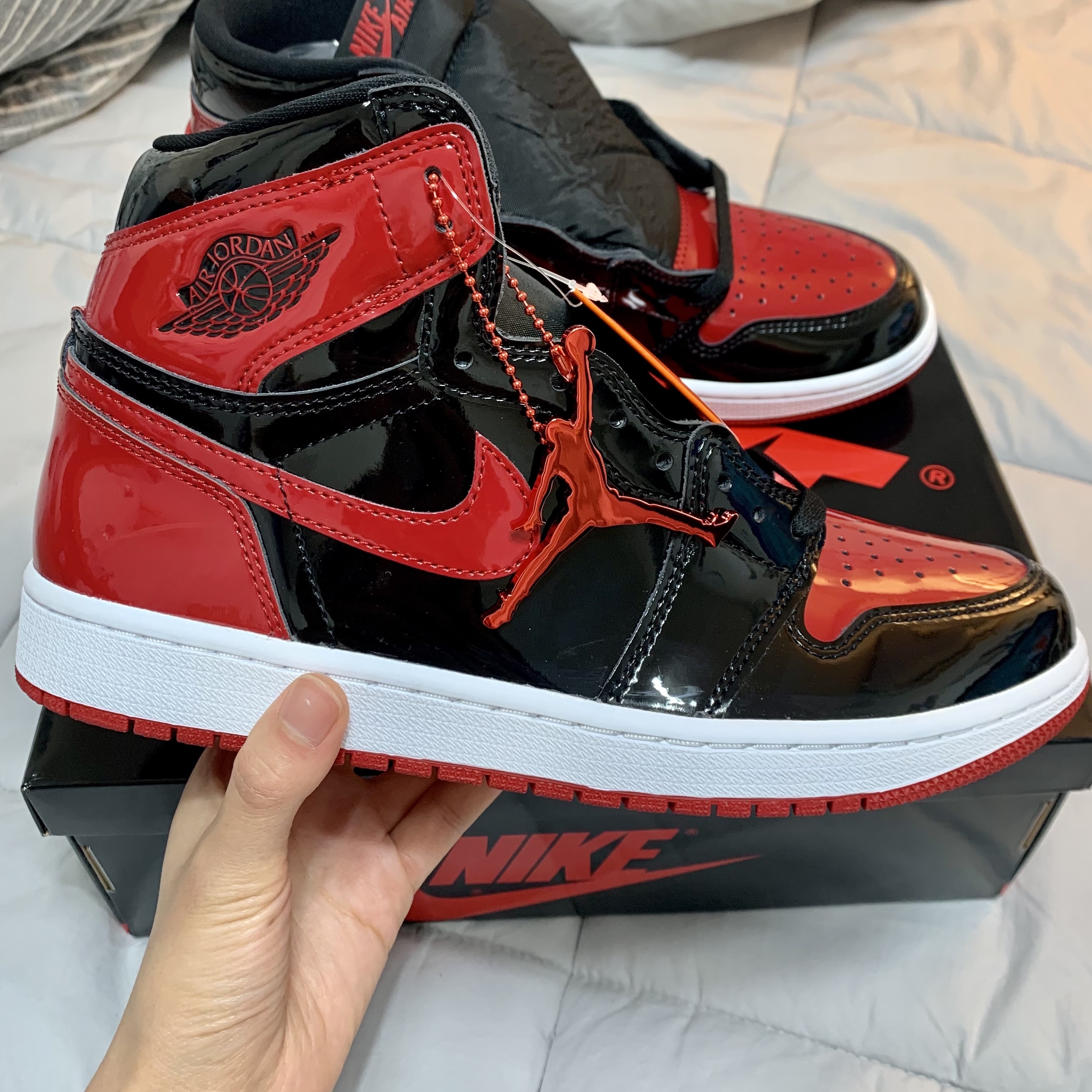 Jordan 1 Retro High OG Patent Bred 착용 스타일