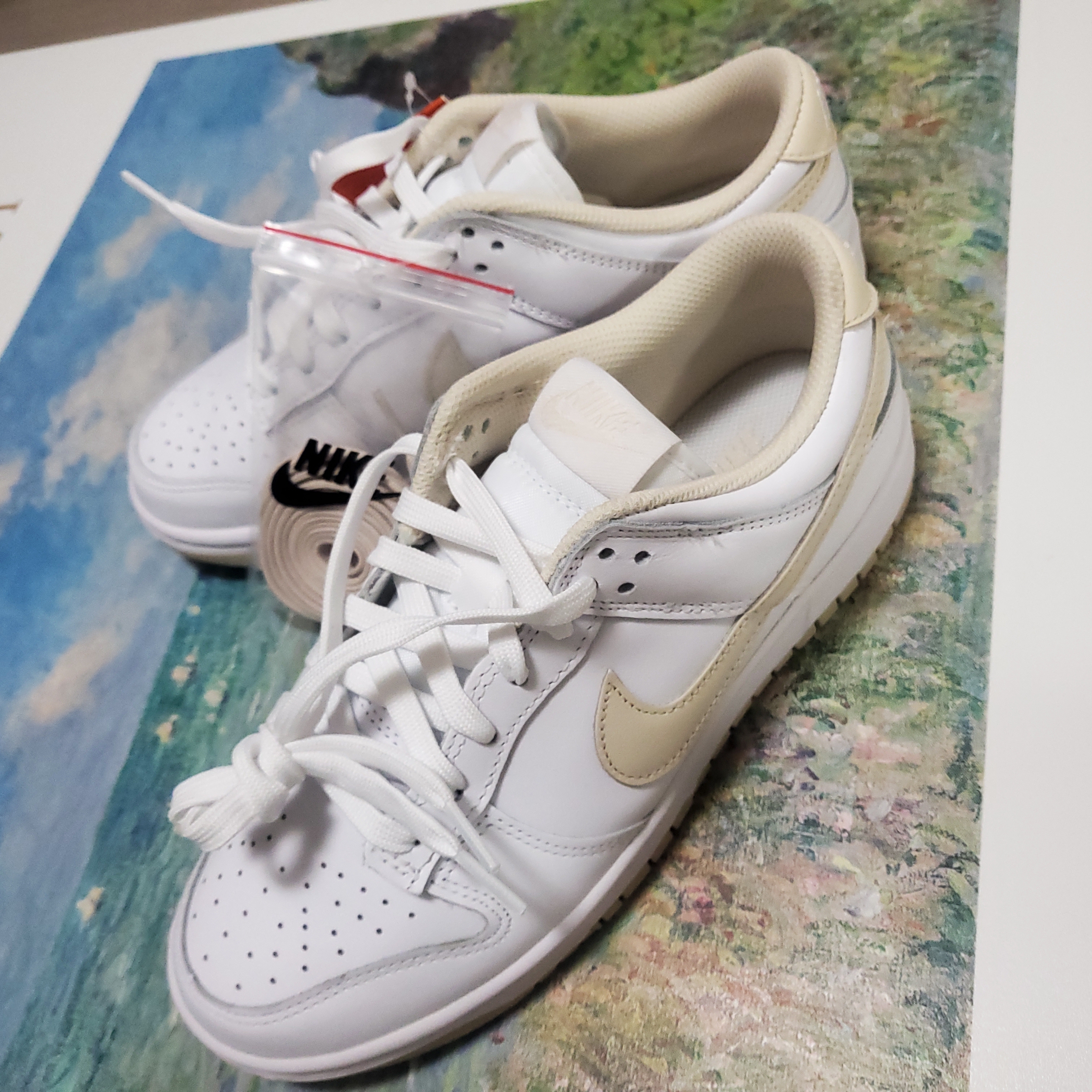 (W) Nike Dunk Low Pearl White 착용 스타일 - 1