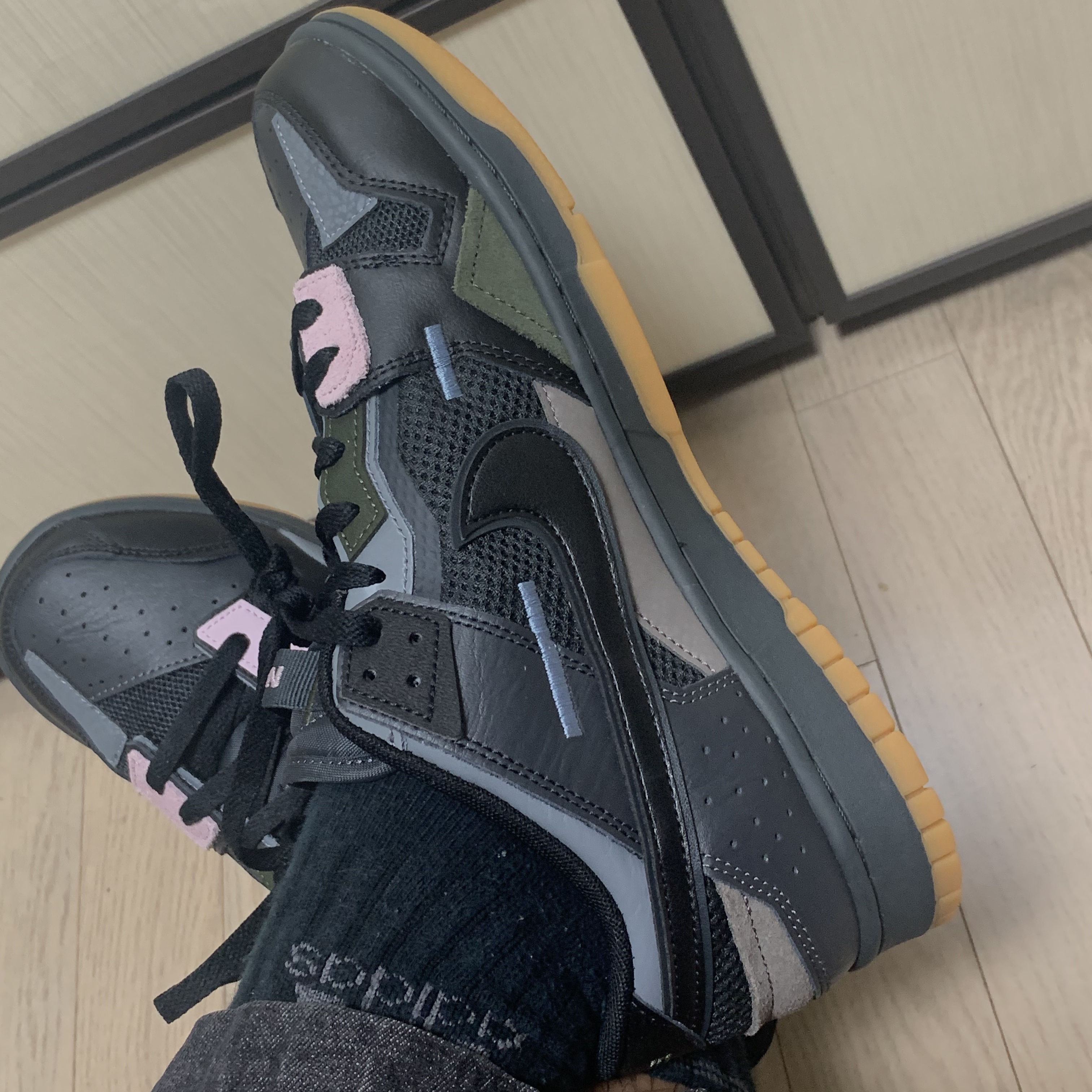 Nike Dunk Scrap Cool Grey 착용 스타일 - 2