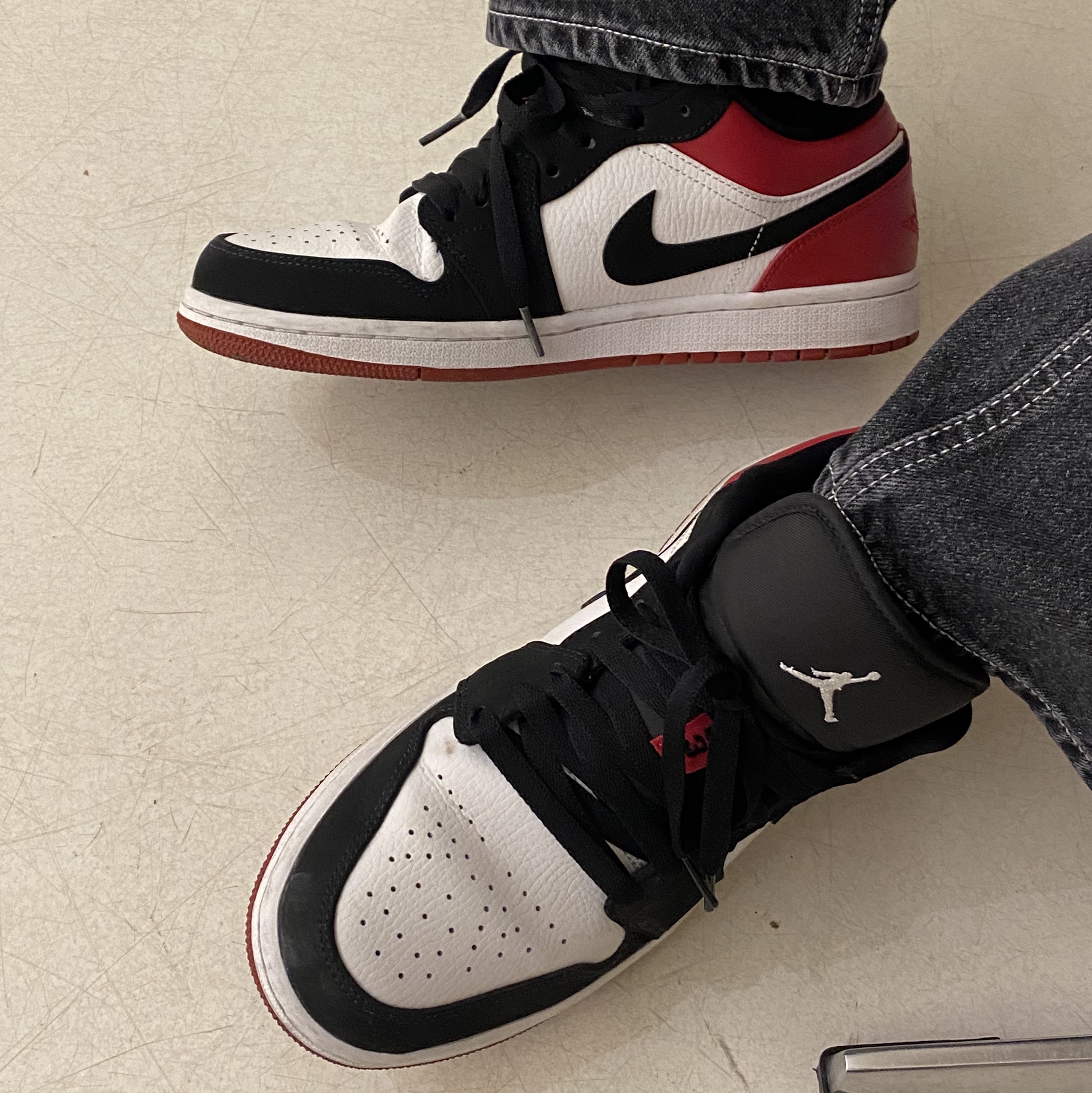 Jordan 1 Low Black Toe 착용 스타일