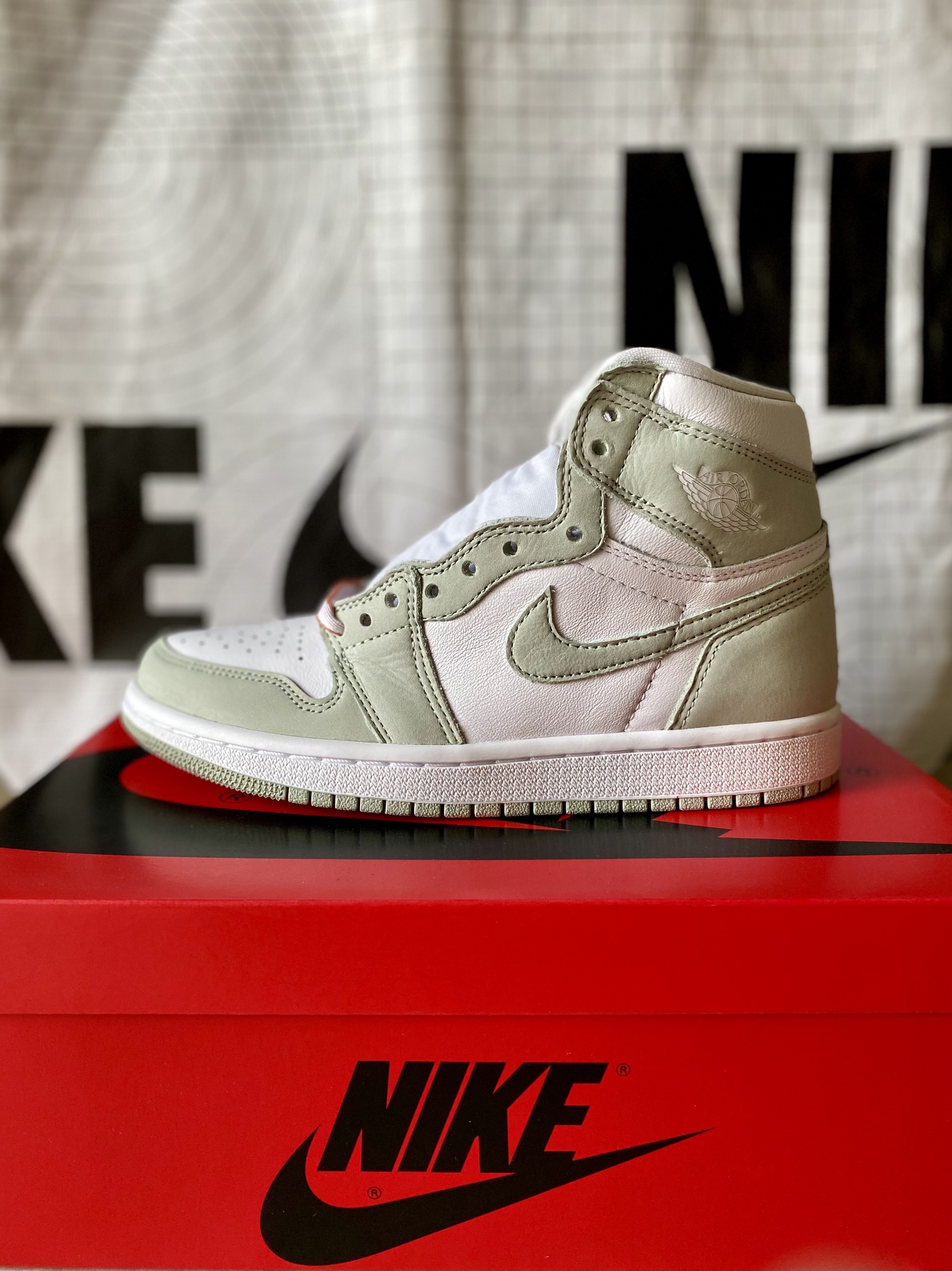 (W) Jordan 1 Retro High OG Seafoam 착용 스타일