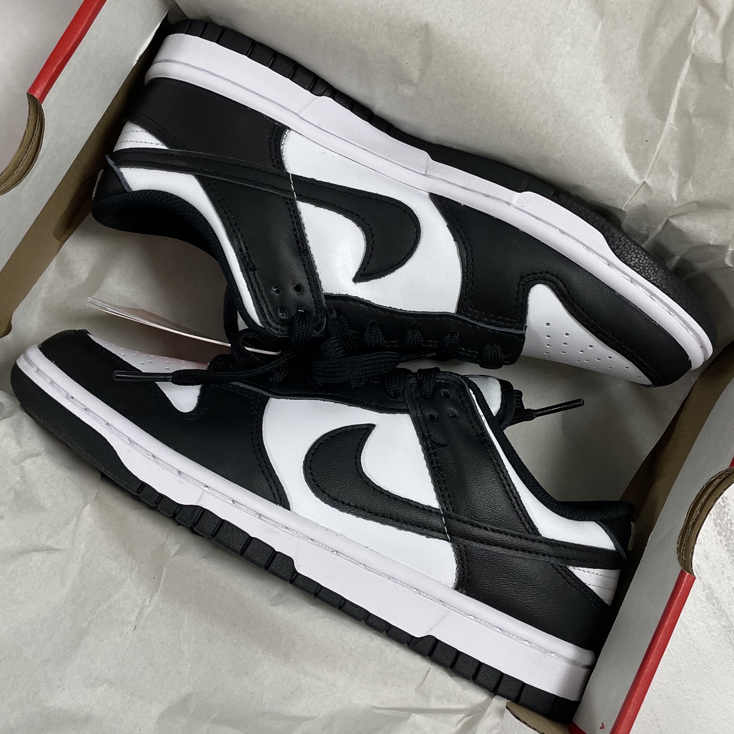 Nike Dunk Low Retro Black 착용 스타일
