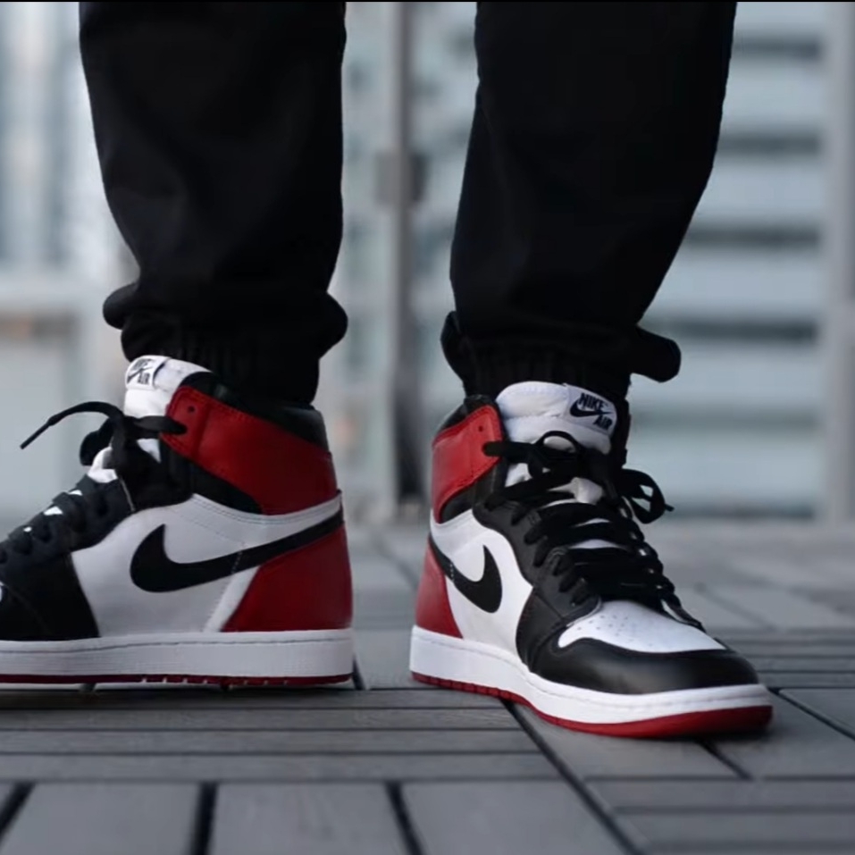 Jordan 1 Retro High OG Black Toe 2016 착용 스타일