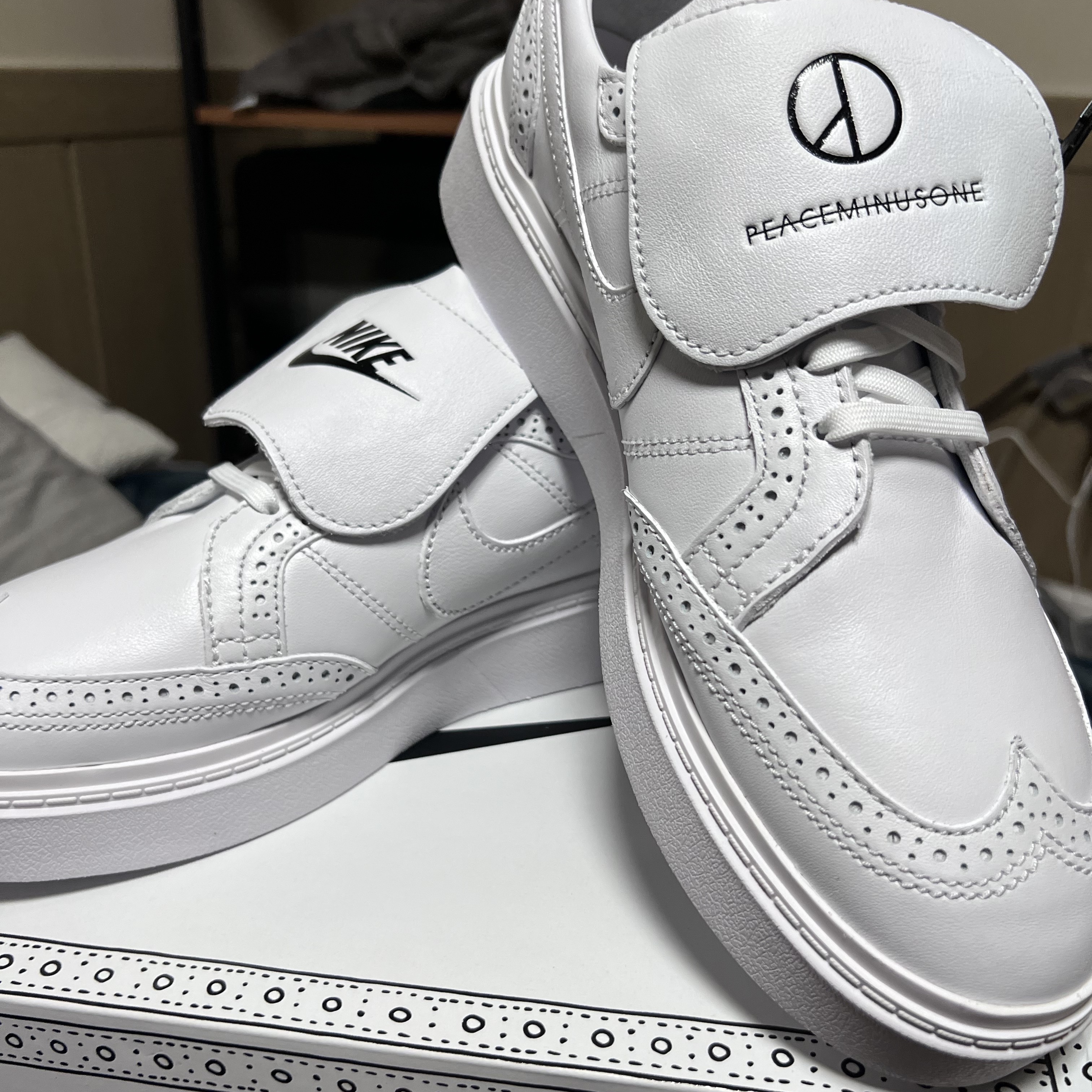 Nike x Peaceminusone Kwondo1 White 착용 스타일 - 3