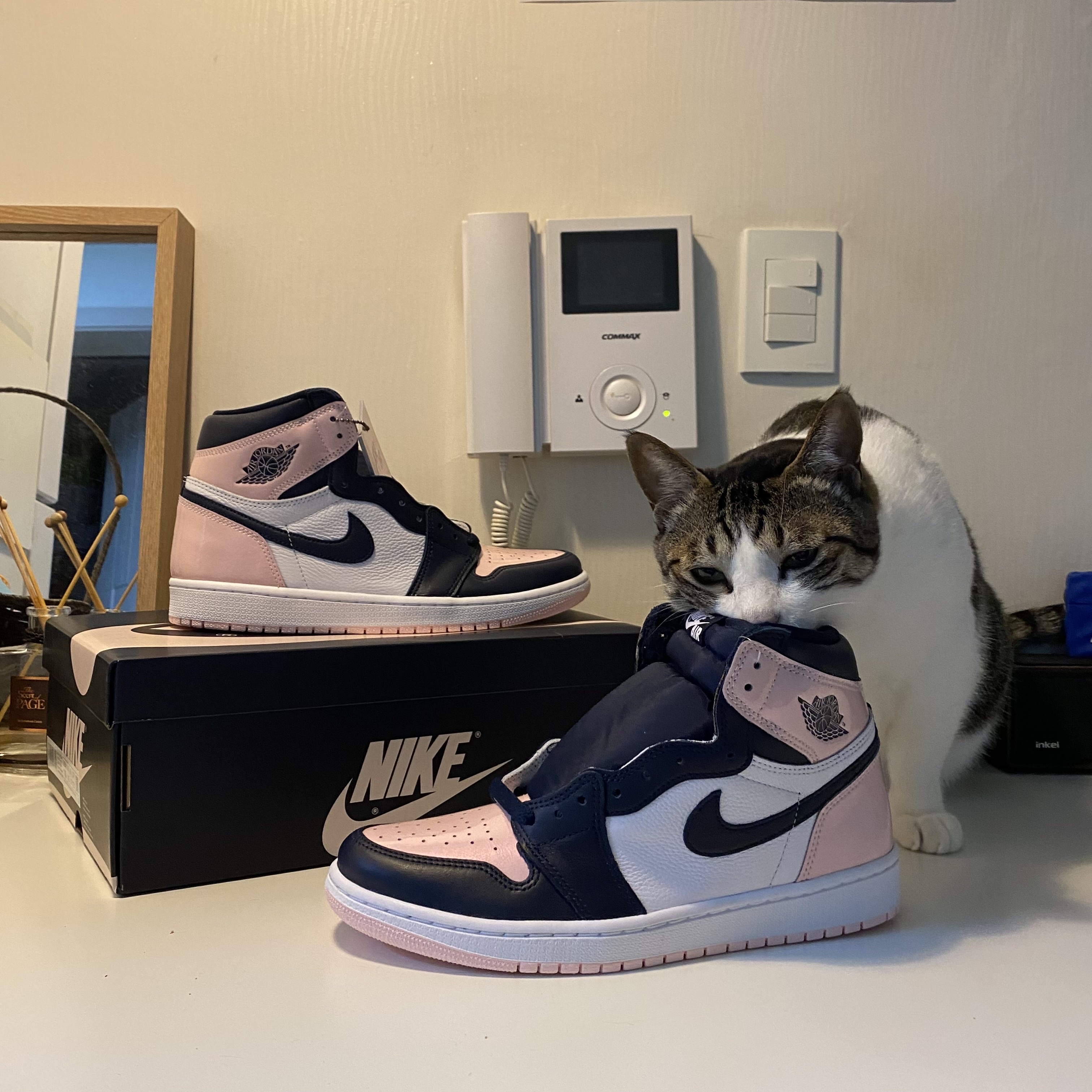 (W) Jordan 1 Retro High OG Atmosphere 착용 스타일 - 4
