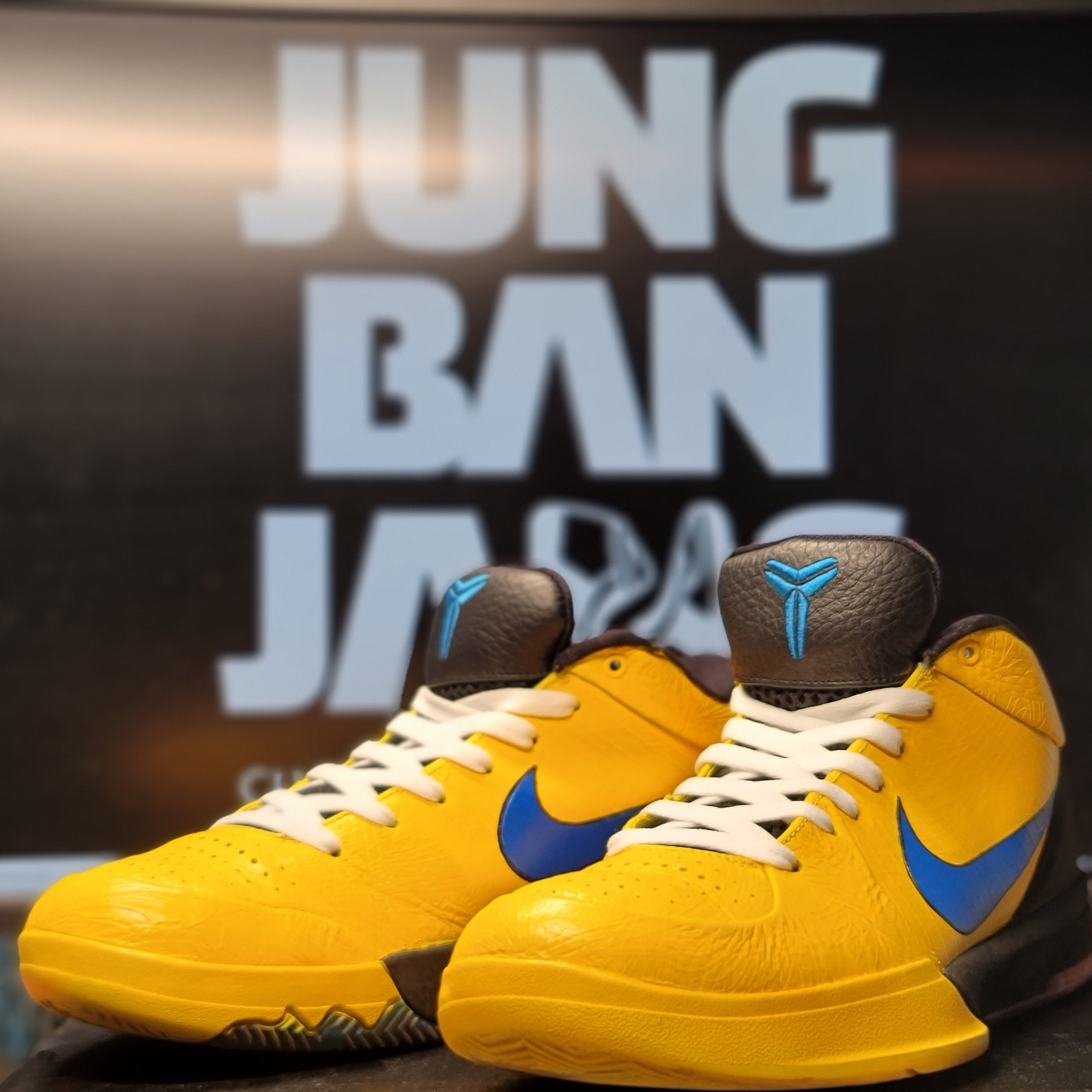Nike Kobe 4 Protro Wizenard 착용 스타일 - 1