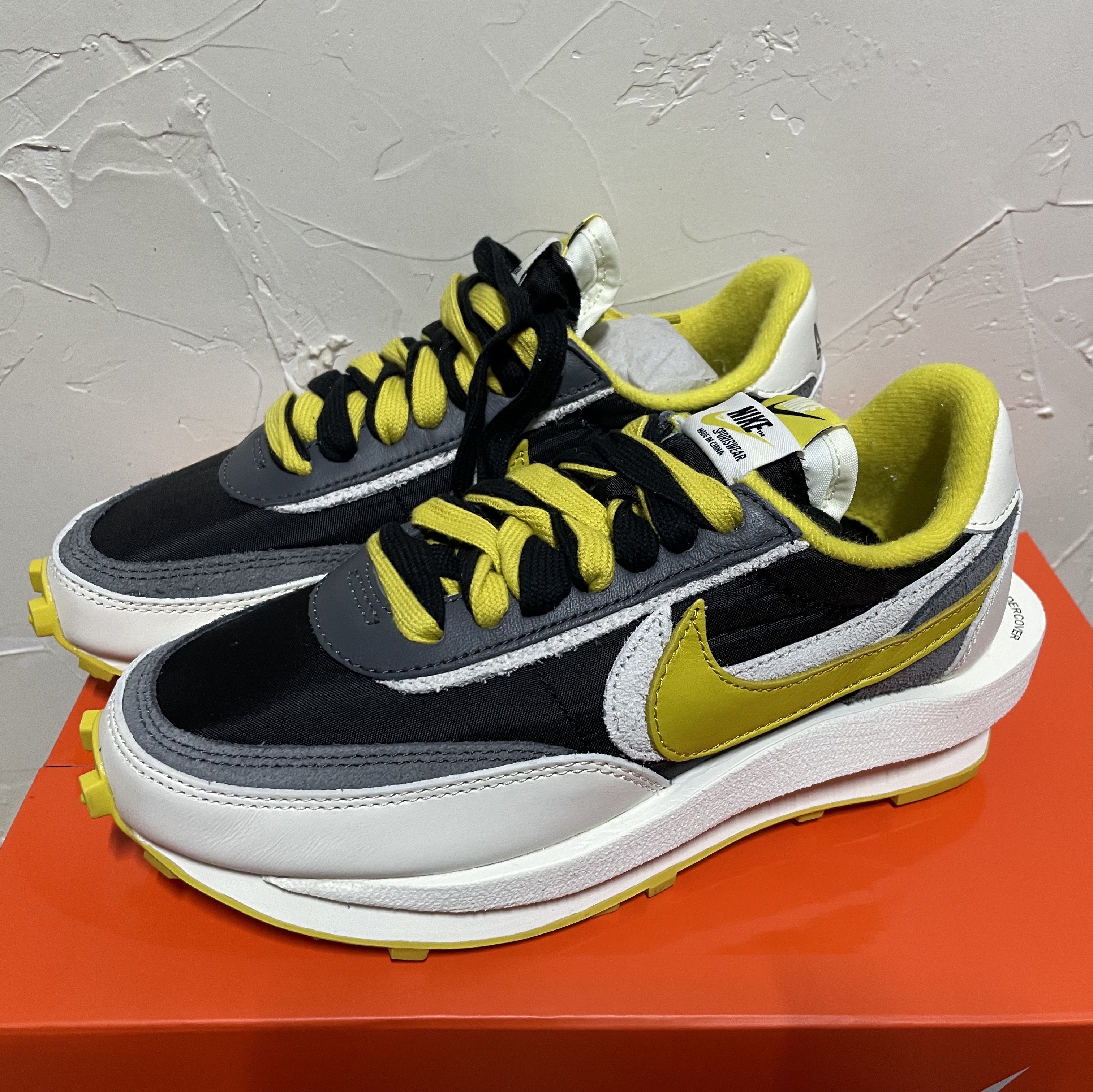 Nike x Sacai x Undercover LDWaffle Black Bright Citron 착용 스타일