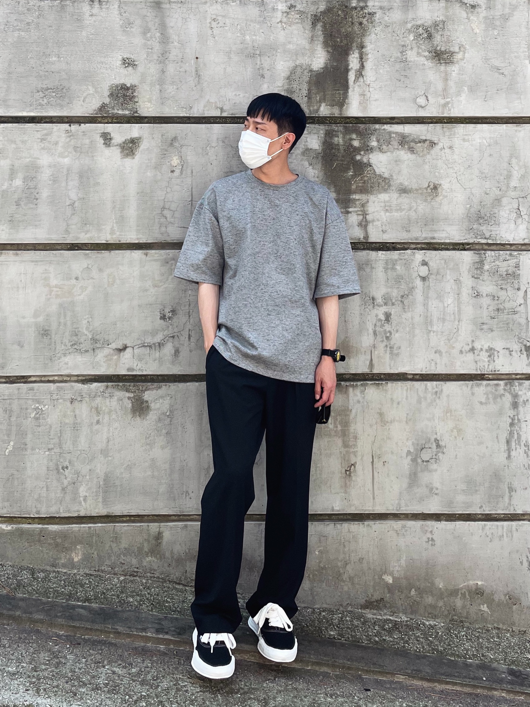 Maison Mihara Yasuhiro Baker OG Sole Canvas Low Cut Sneakers Black 착용 스타일 - 2