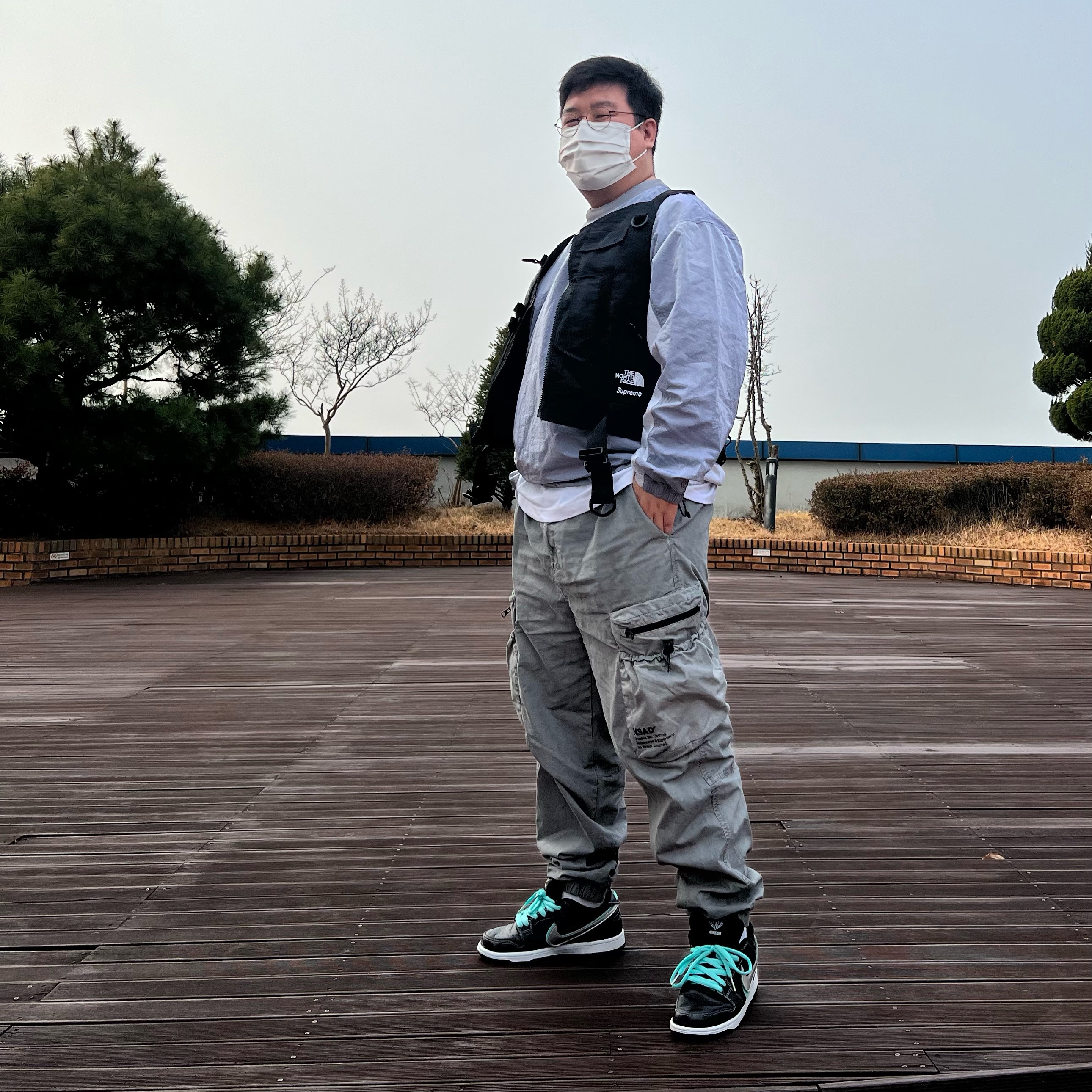 Nike x Diamond Supply Co. SB Dunk Low Black Diamond, Supreme x The North Face RTG Jacket + Vest Gold - 20SS 착용 스타일