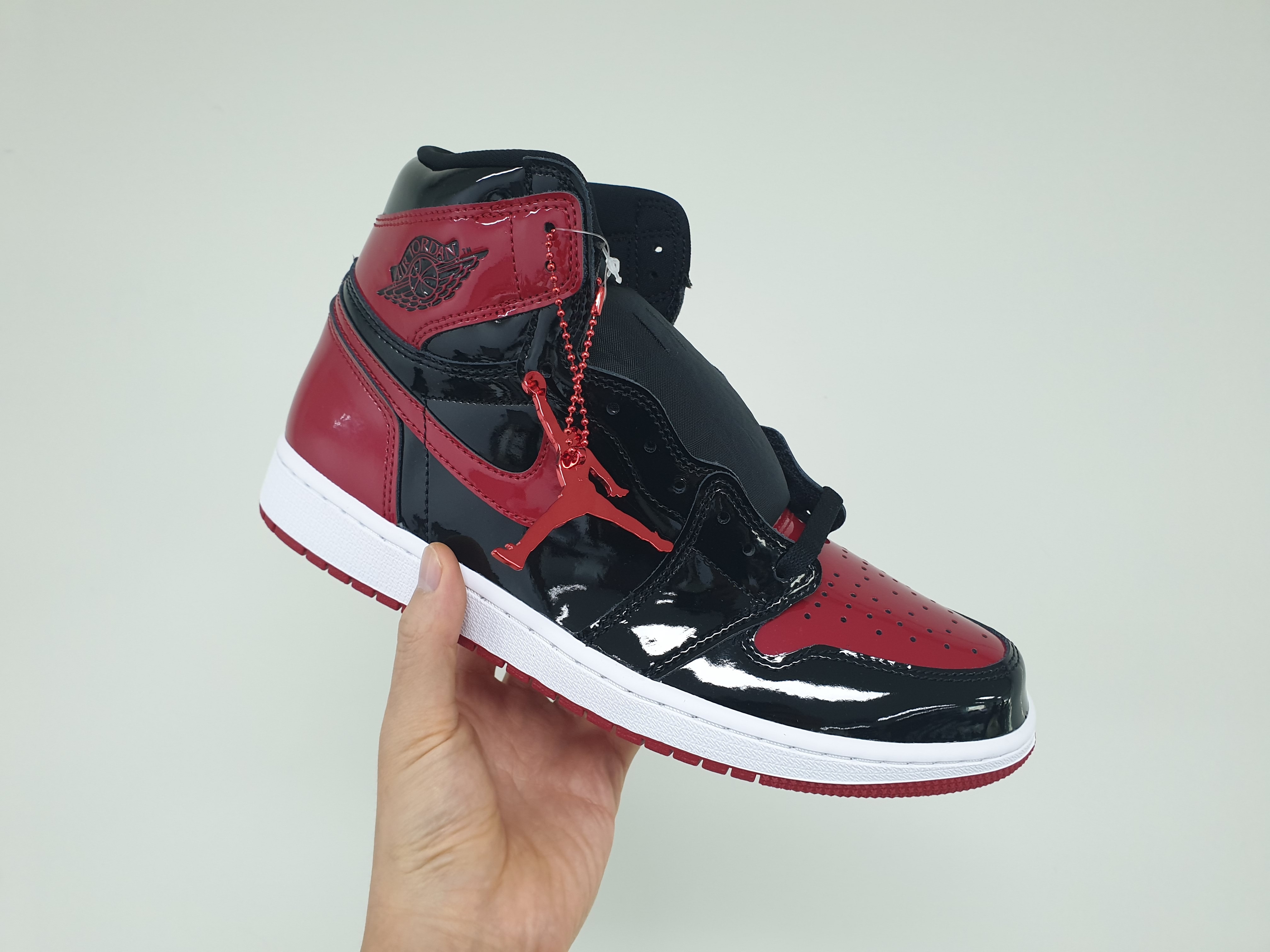 Jordan 1 Retro High OG Patent Bred 착용 스타일