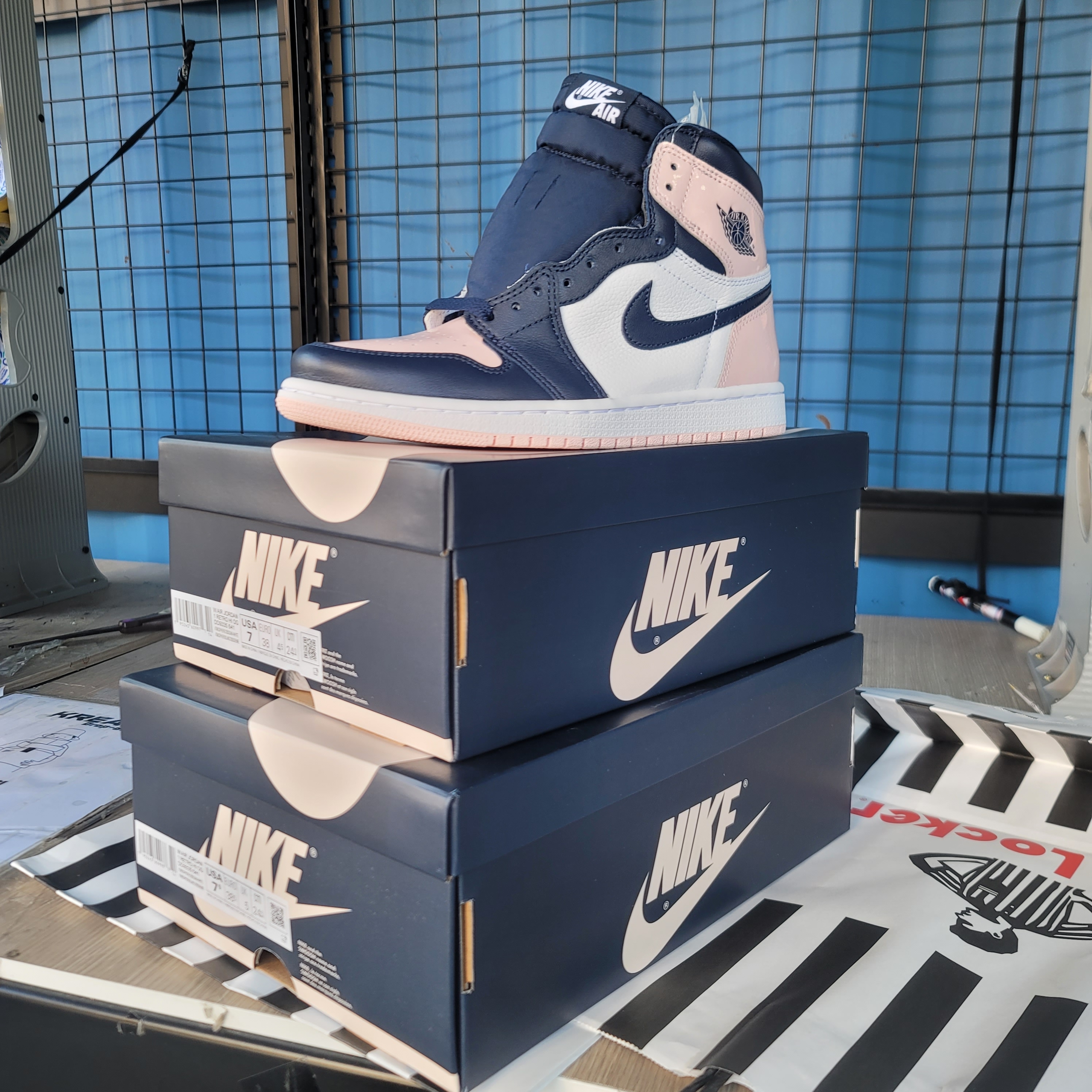 (W) Jordan 1 Retro High OG Atmosphere 착용 스타일