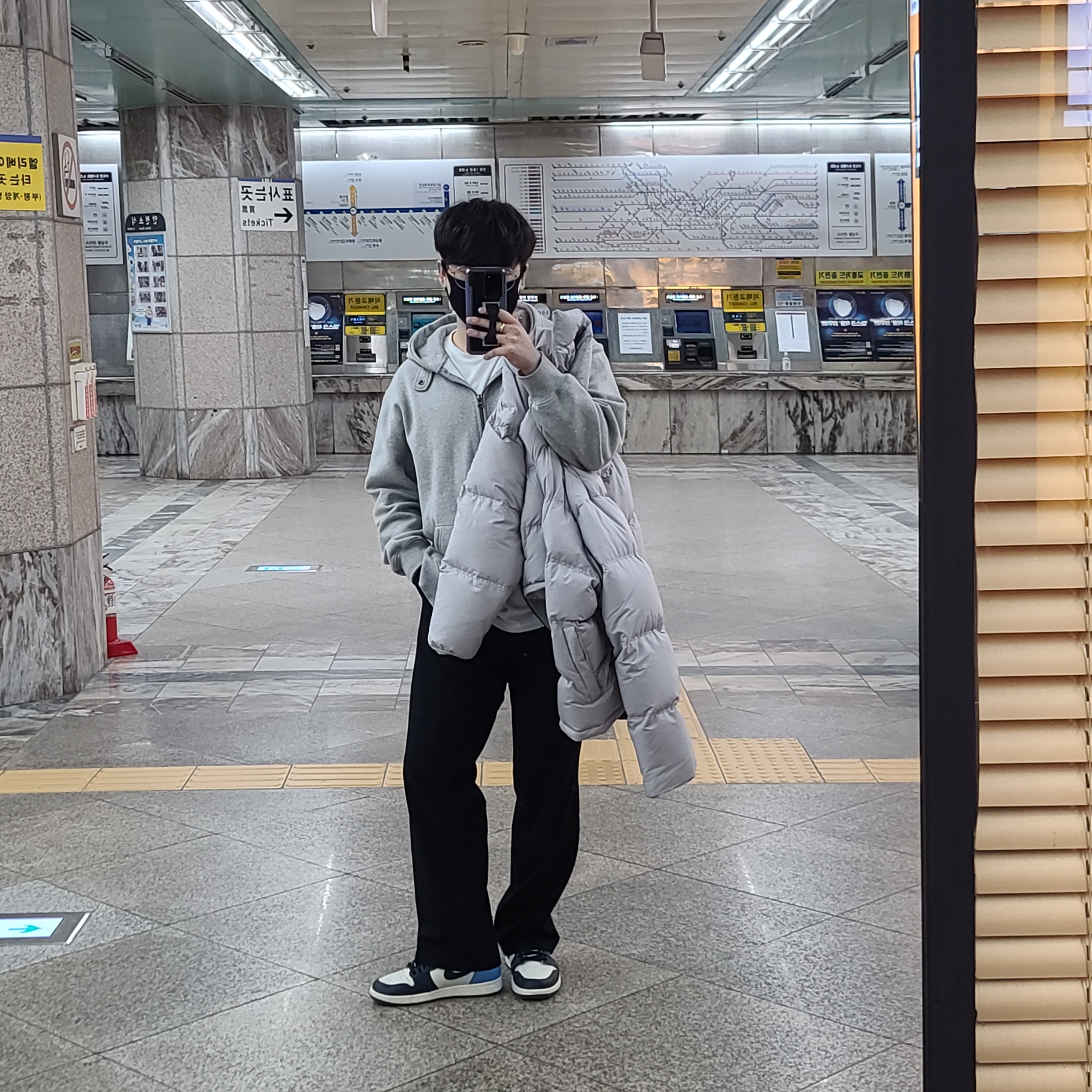 Jordan 1 Retro High Obsidian UNC 착용 스타일