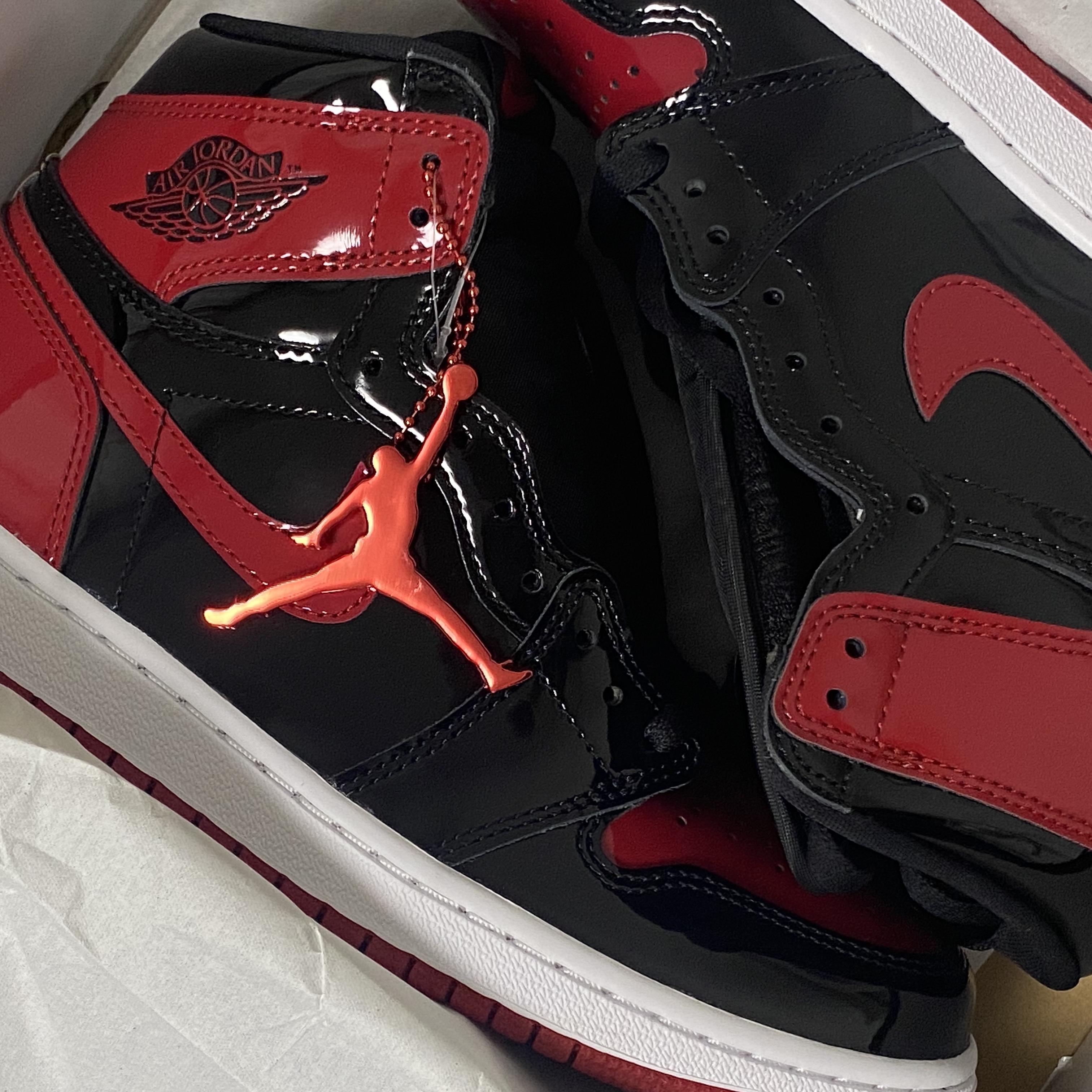 Jordan 1 Retro High OG Patent Bred 착용 스타일