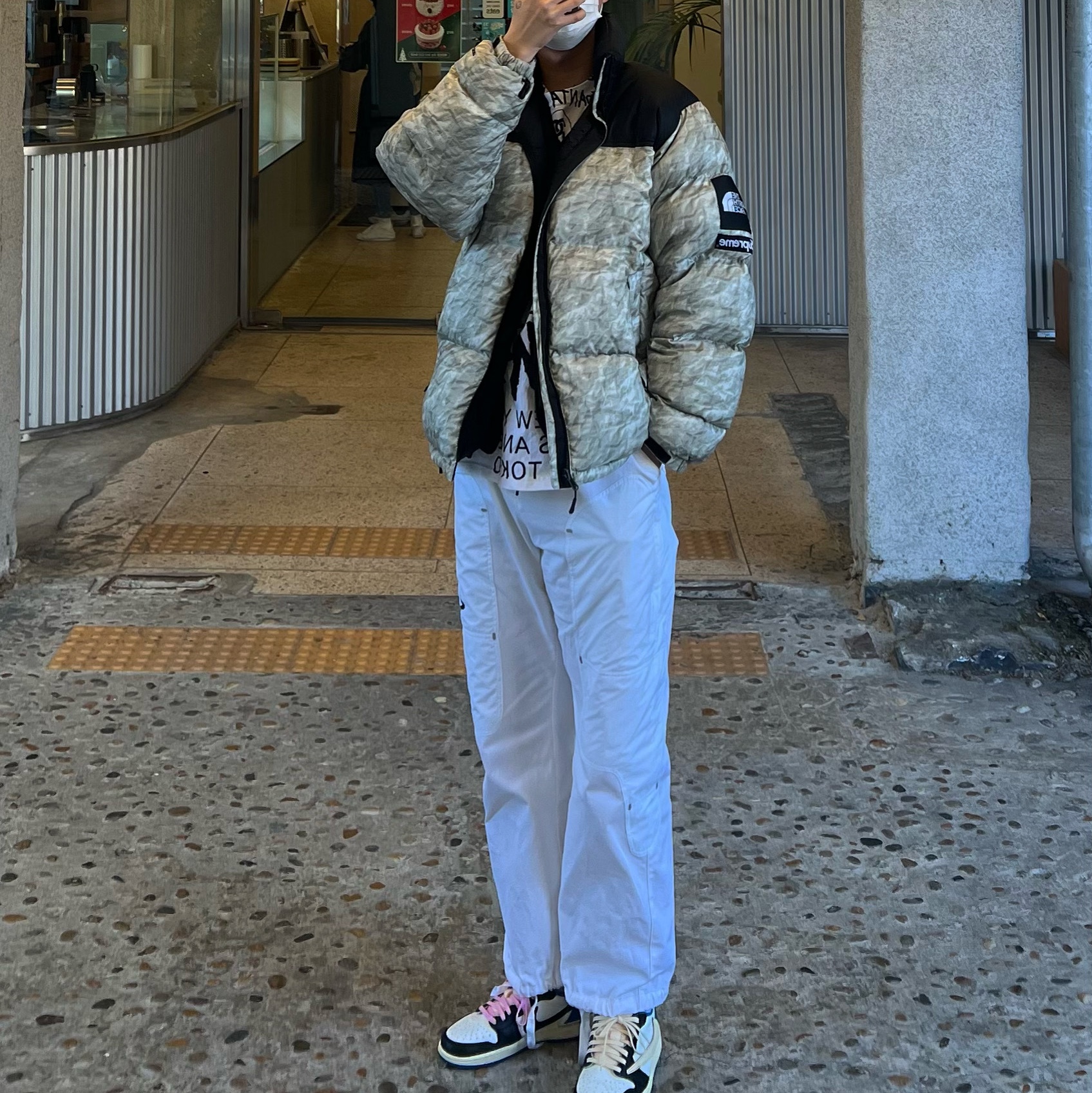 Supreme x The North Face Paper Print Nuptse Jacket - 19FW, Stussy x Takahiromiyashita The Soloist 40 WT T-Shirt 착용 스타일