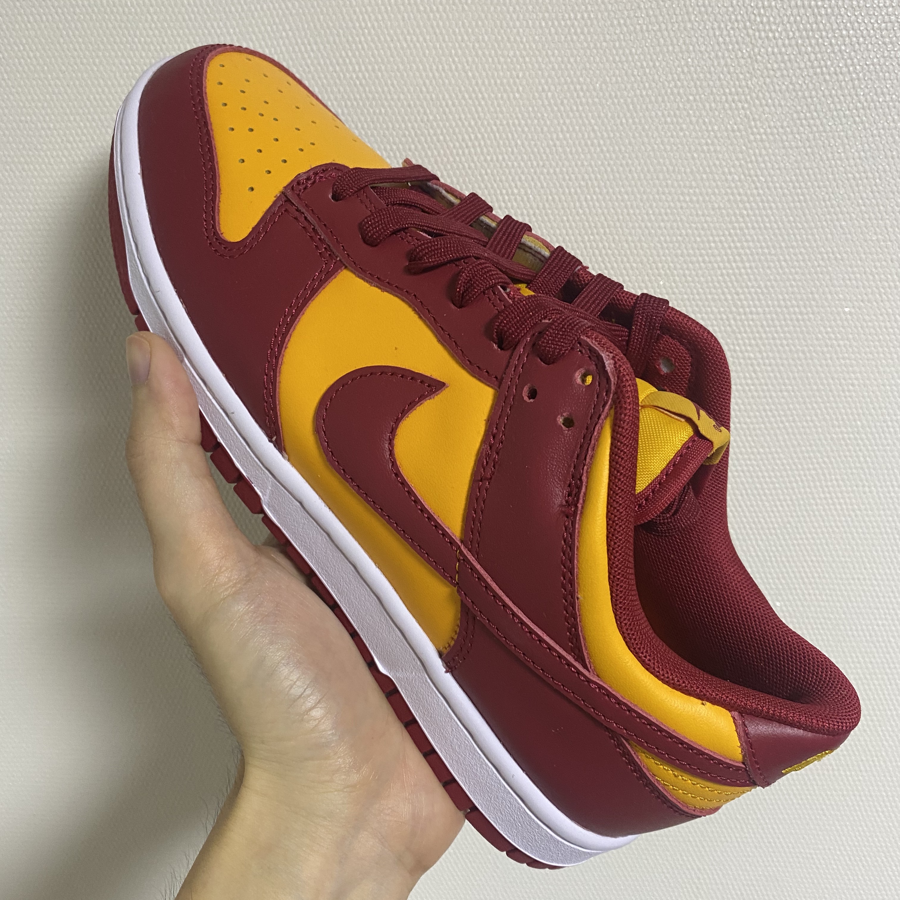 Nike Dunk Low Retro Championship Gold 착용 스타일