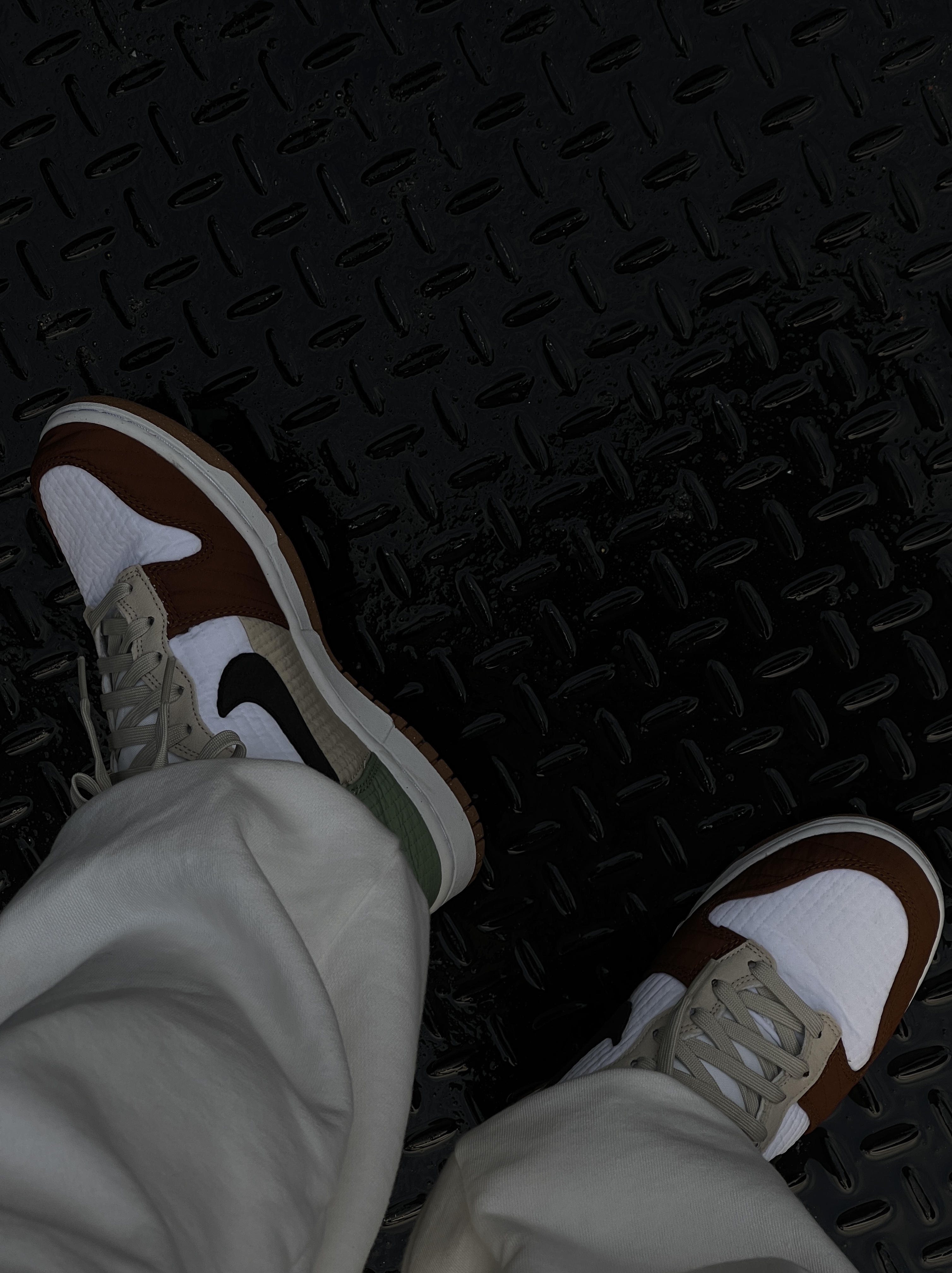 (W) Nike Dunk High Next Nature Summit White 착용 스타일