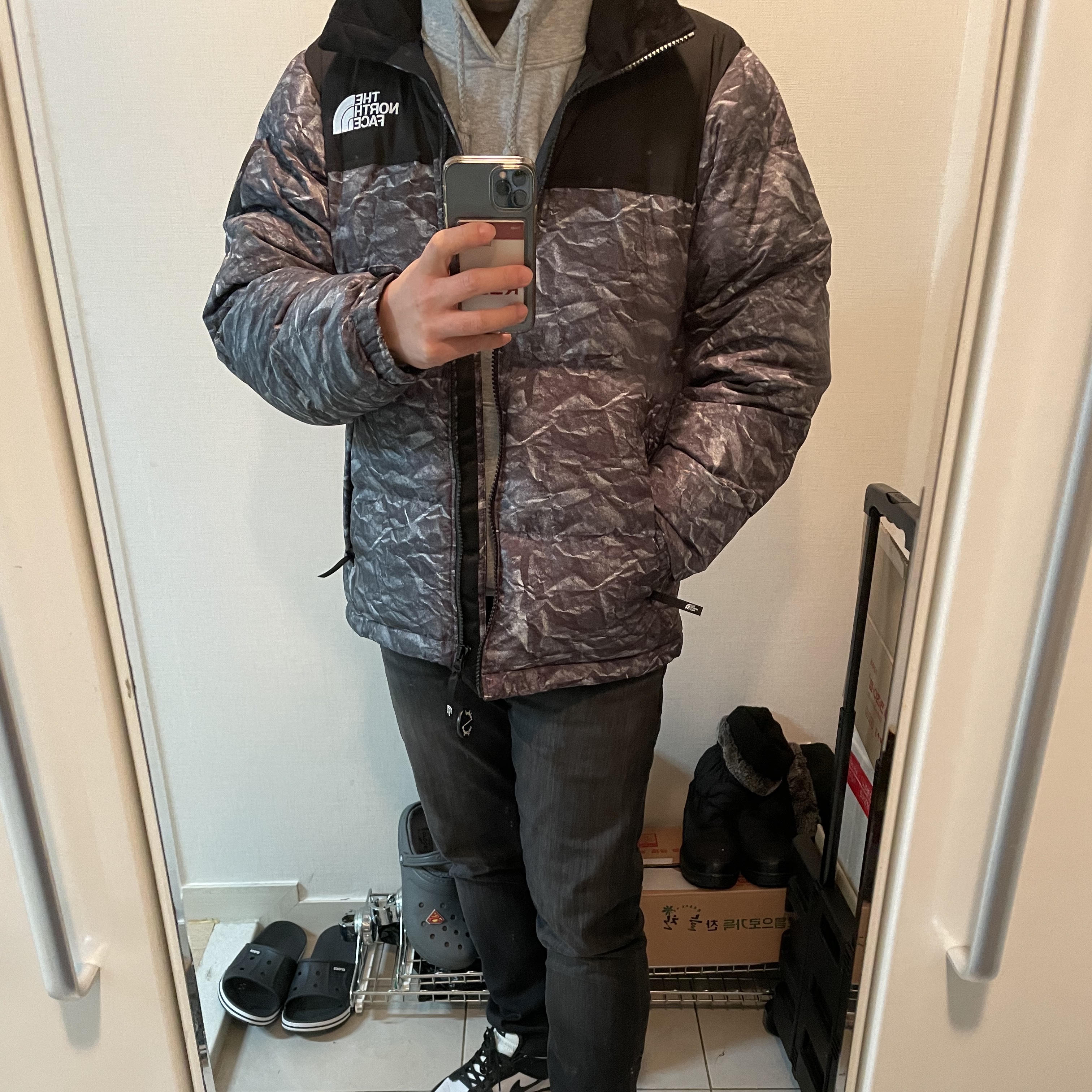 The North Face White Label Novelty Nuptse Down Jacket Gray 착용 스타일 - 2