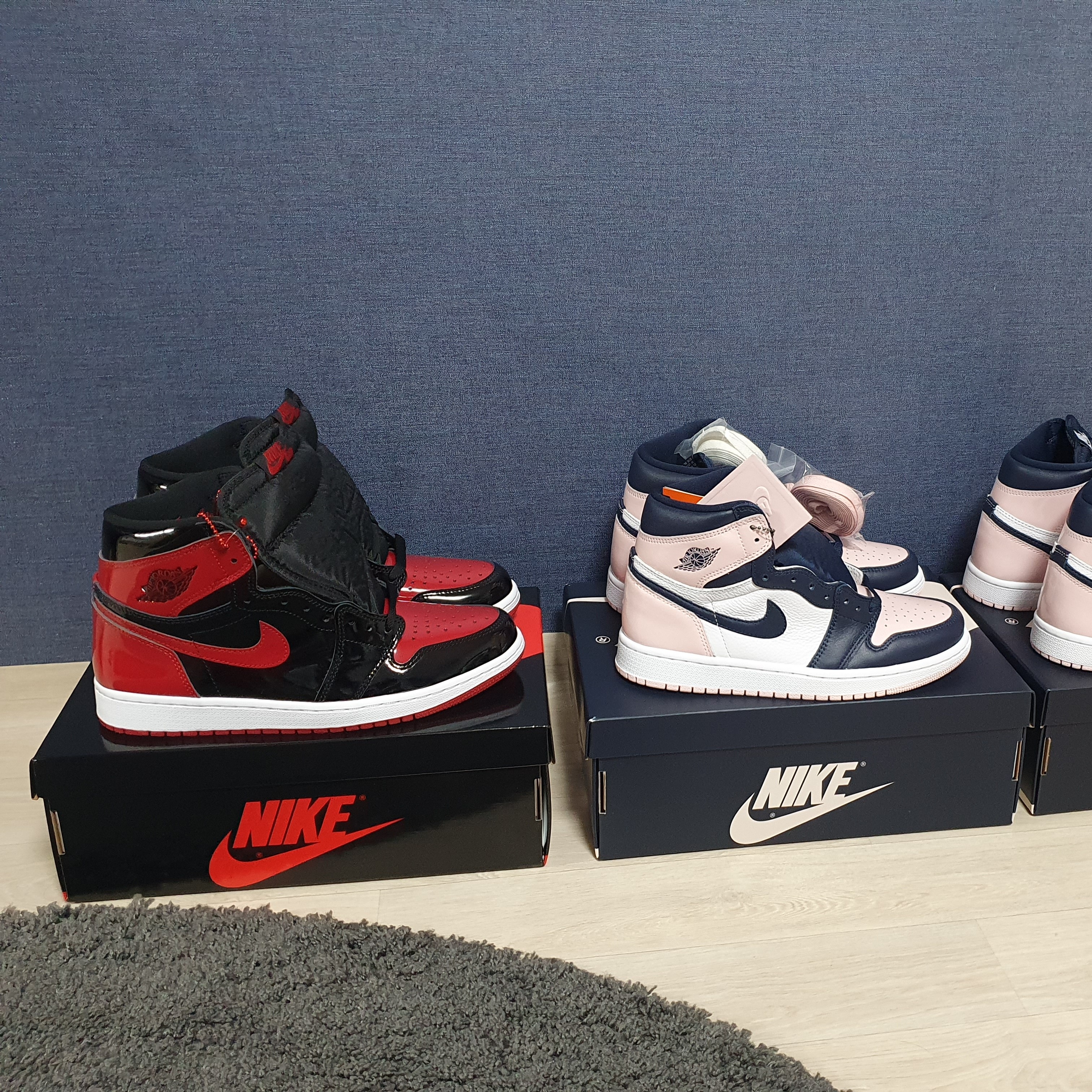 Jordan 1 Retro High OG Patent Bred, (W) Jordan 1 Retro High OG Atmosphere 착용 스타일