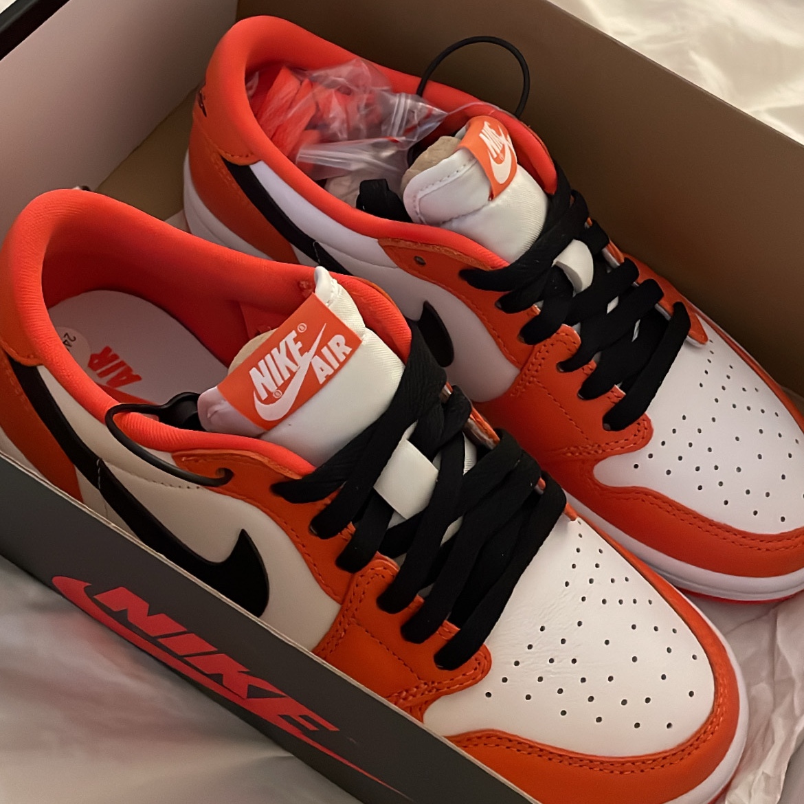 (W) Jordan 1 Low OG Starfish, Jordan 1 Low OG Starfish 착용 스타일