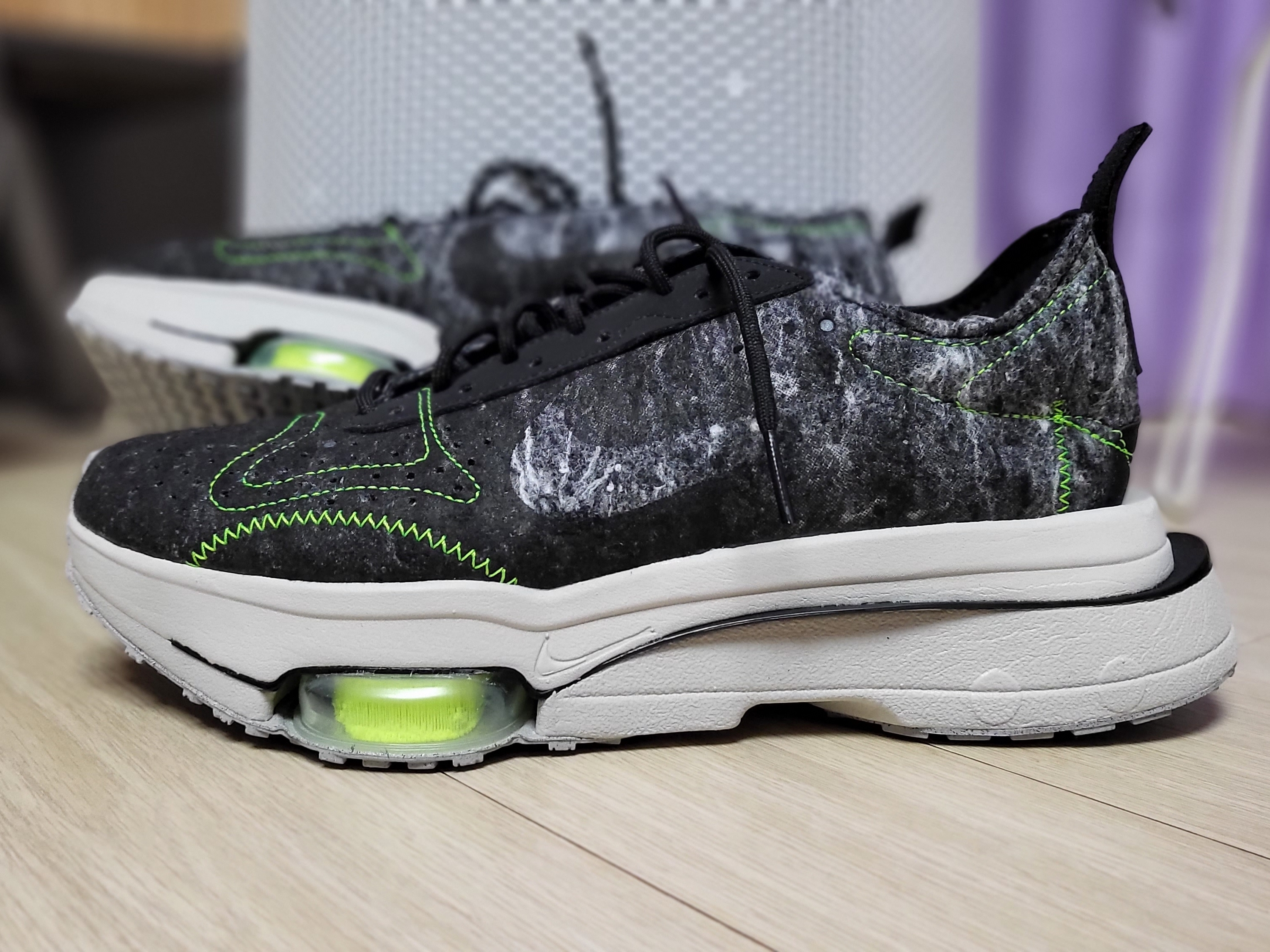 Nike Air Zoom Type Recycled Wool Pack Black Electric Green 착용 스타일 - 1