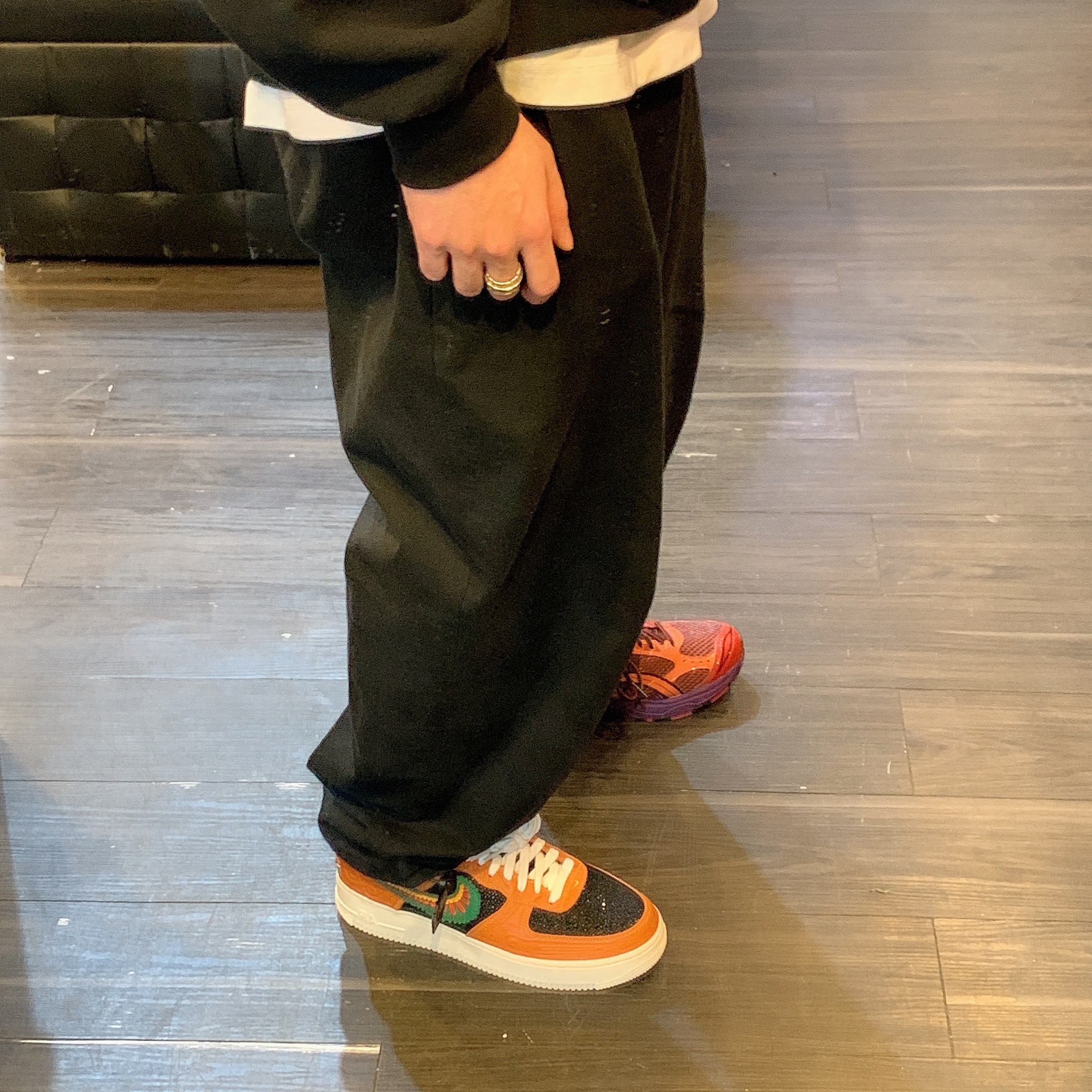 Nike Air Force 1 '07 LX Siempre Familia 착용 스타일 - 1