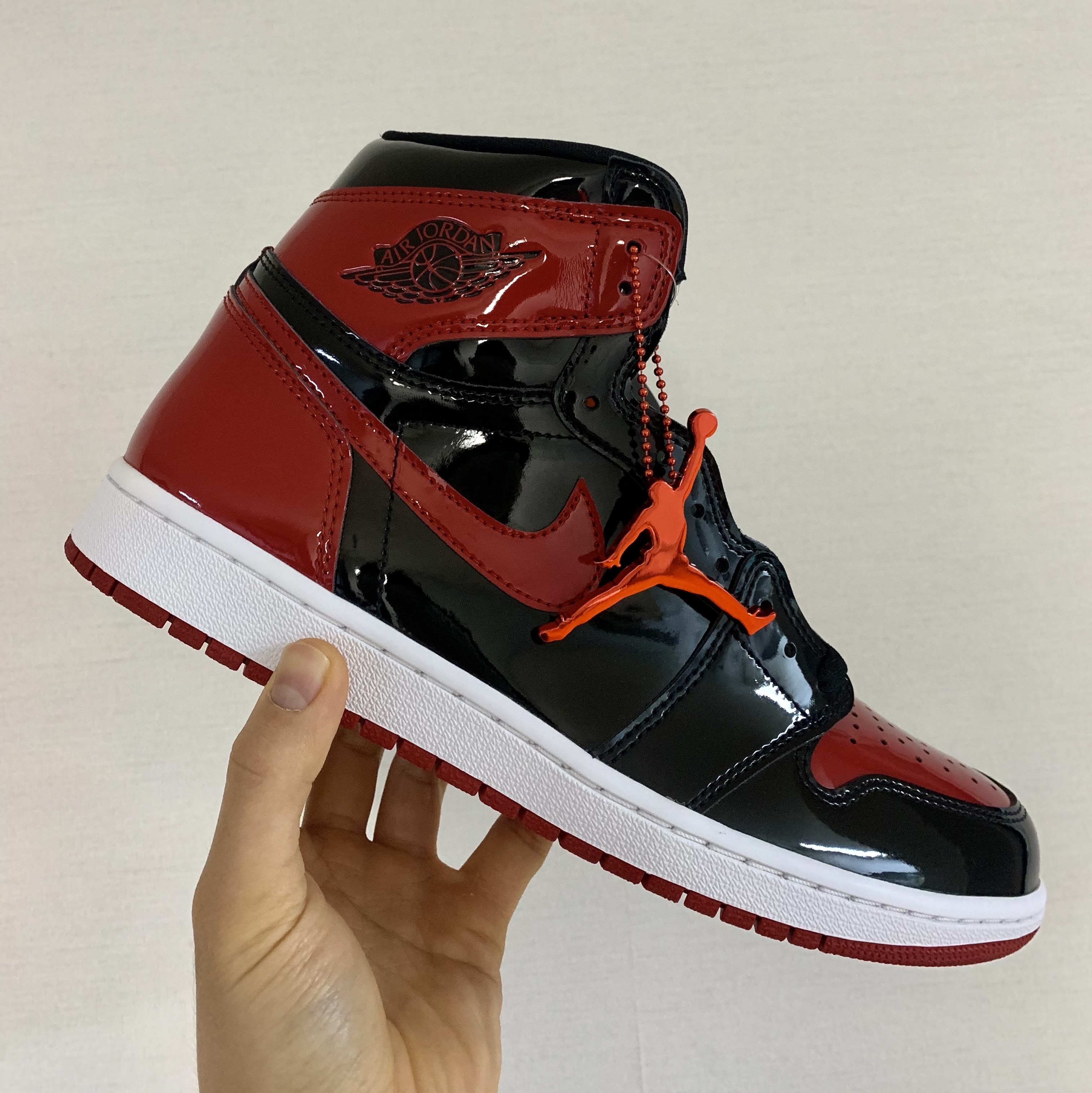 Jordan 1 Retro High OG Patent Bred 착용 스타일