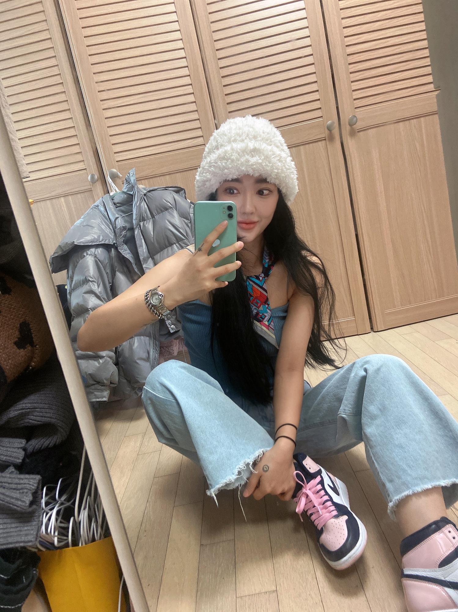 (W) Jordan 1 Retro High OG Atmosphere 착용 스타일 - 1