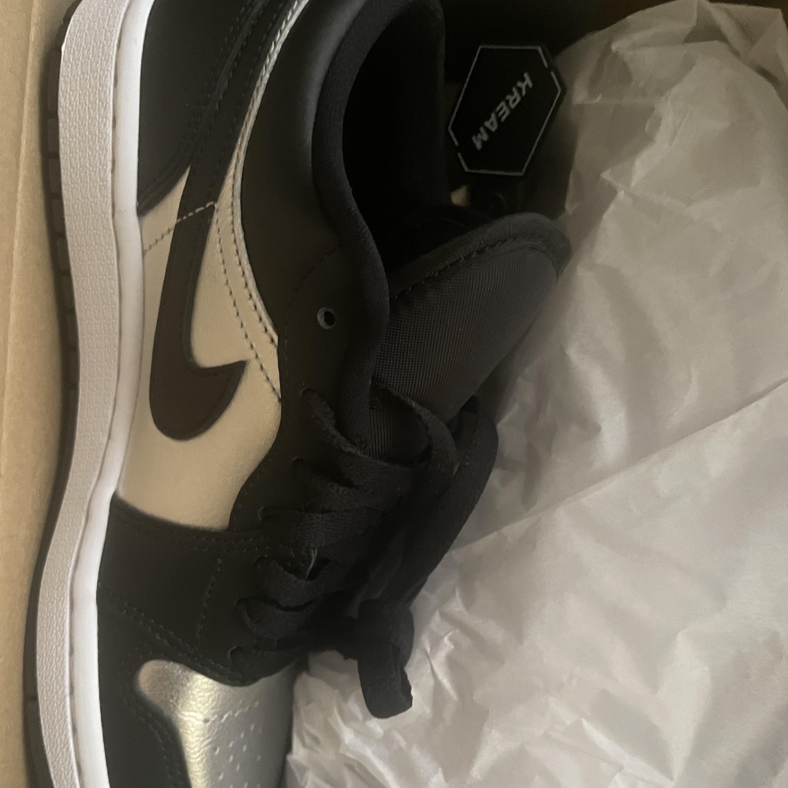 (W) Jordan 1 Low SE Silver Toe 착용 스타일