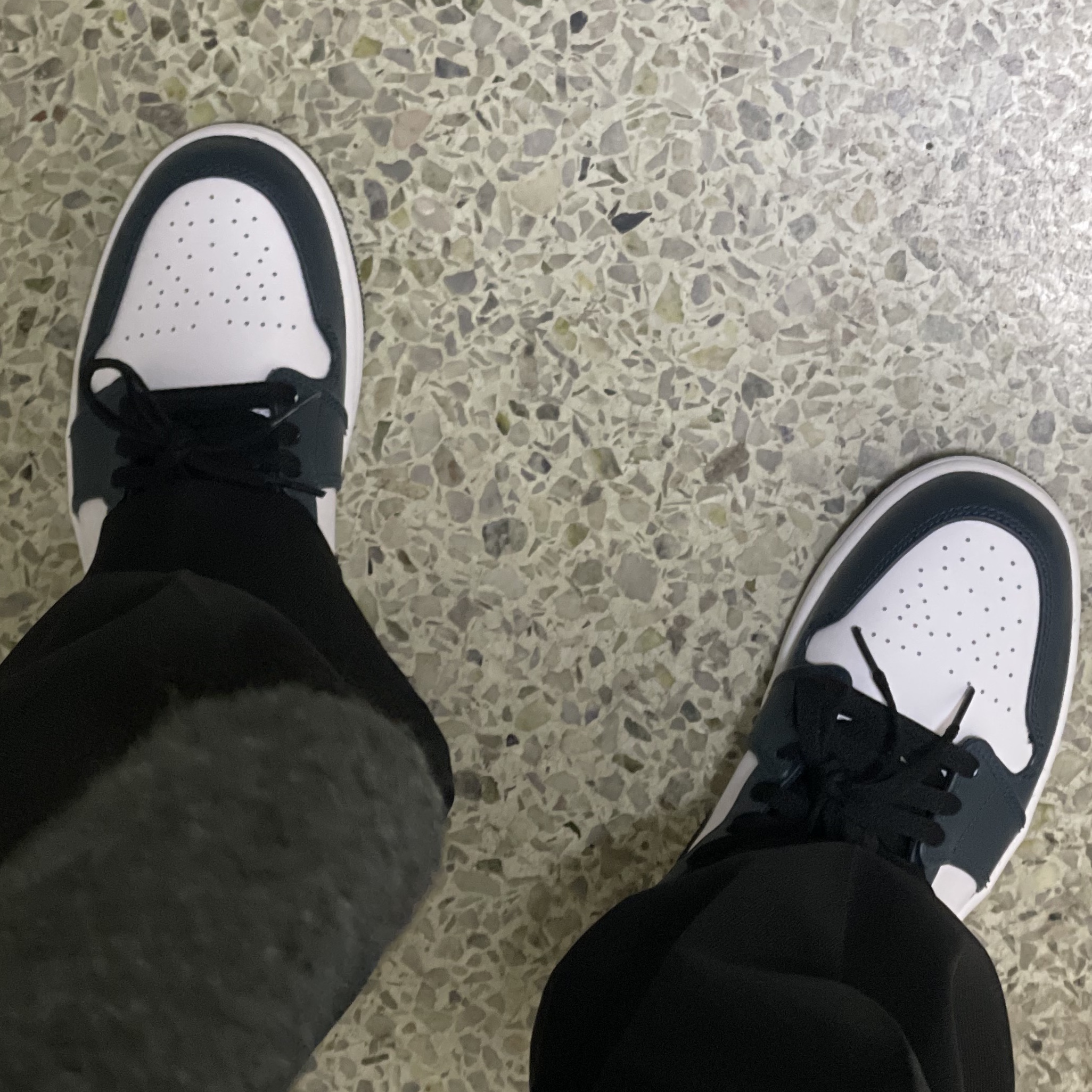 Jordan 1 Low Dark Teal 착용 스타일