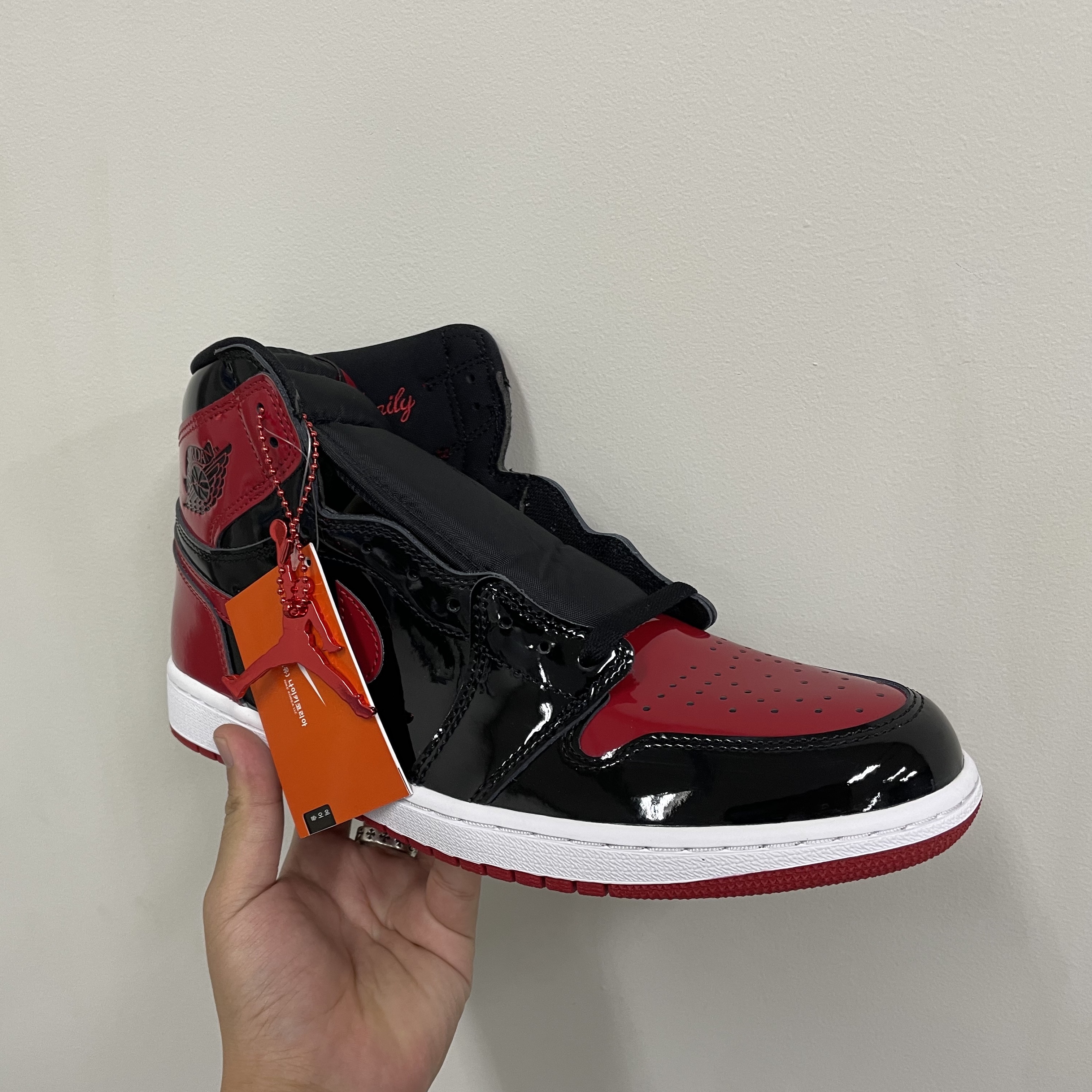 Jordan 1 Retro High OG Patent Bred 착용 스타일