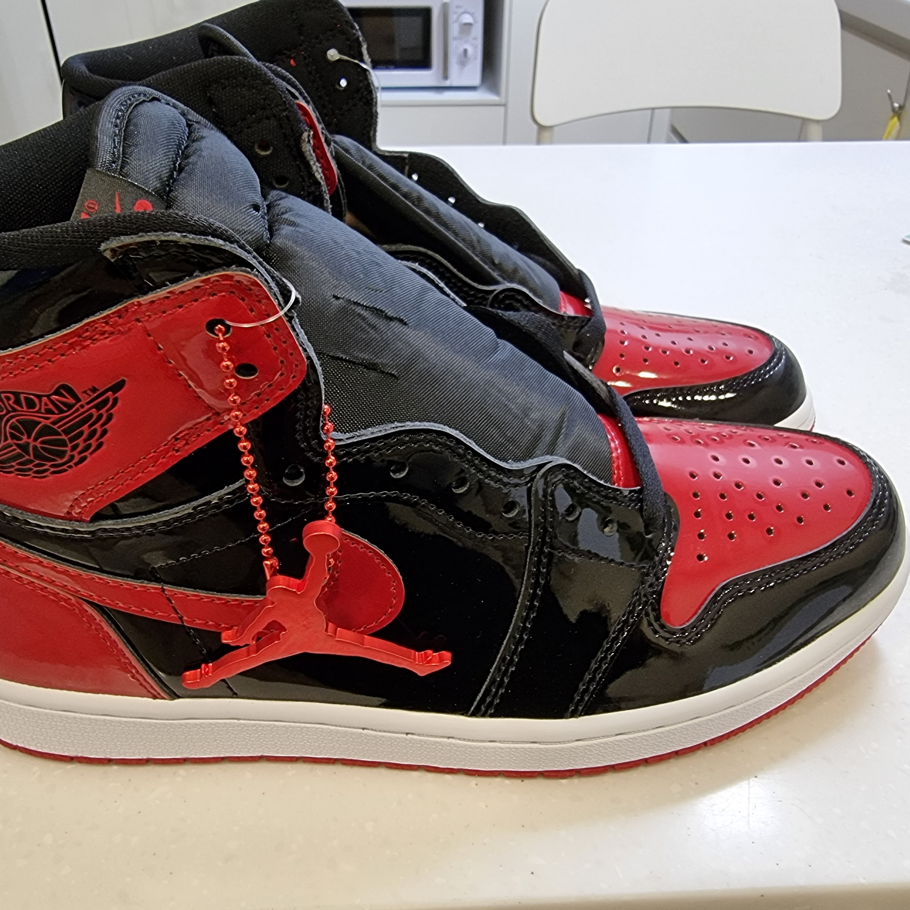 Jordan 1 Retro High OG Patent Bred 착용 스타일