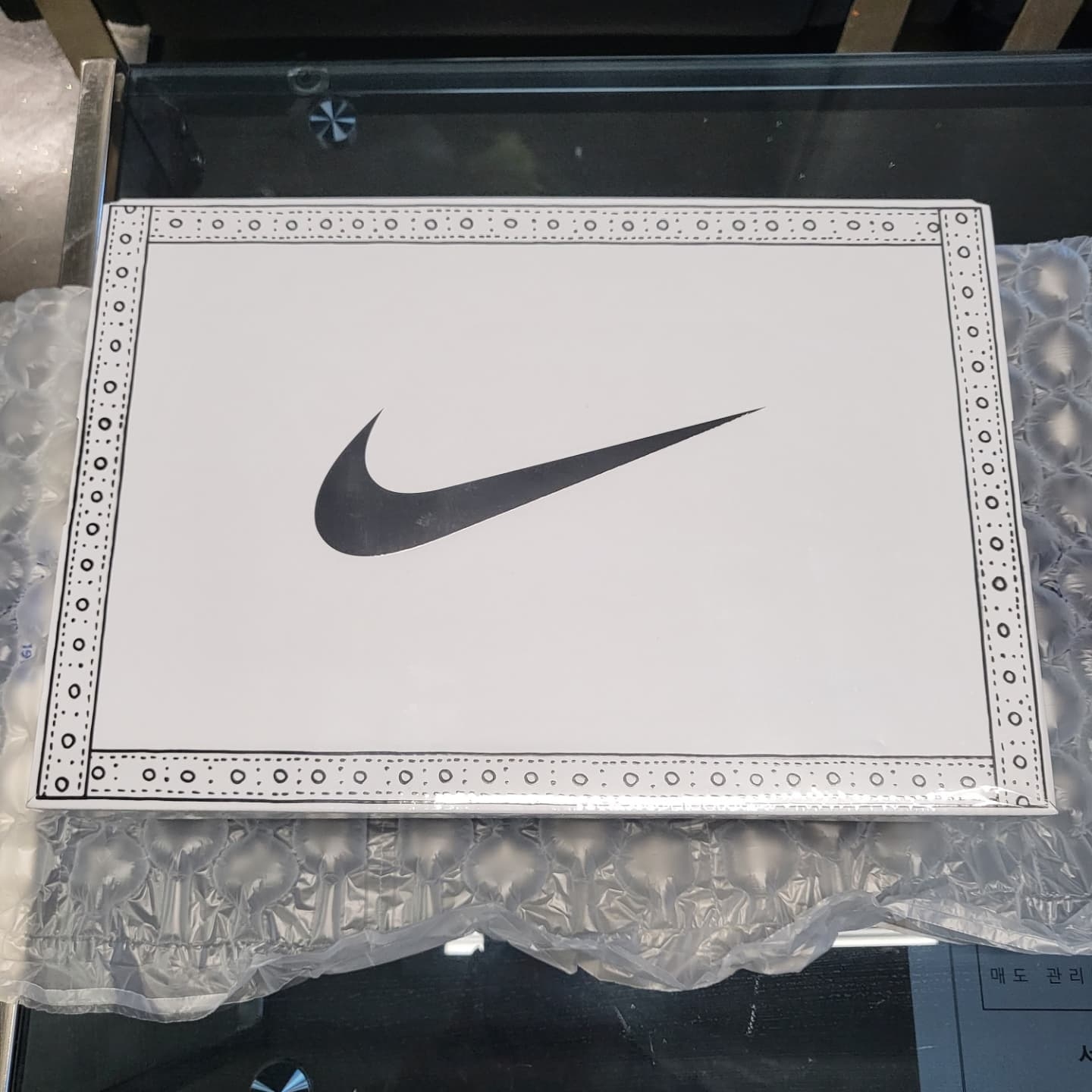 Nike x Peaceminusone Kwondo1 White 착용 스타일 - 5