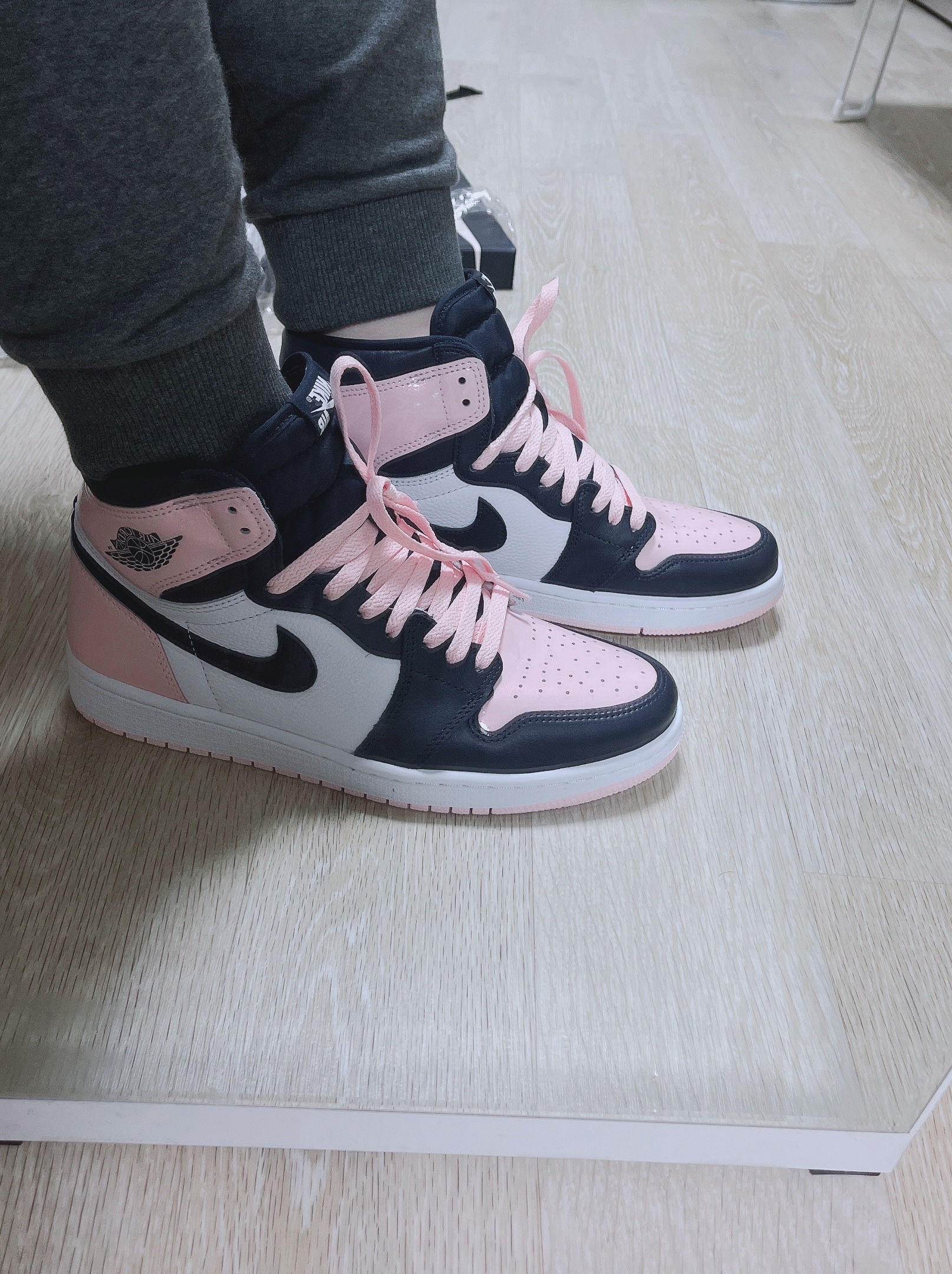 (W) Jordan 1 Retro High OG Atmosphere 착용 스타일 - 3