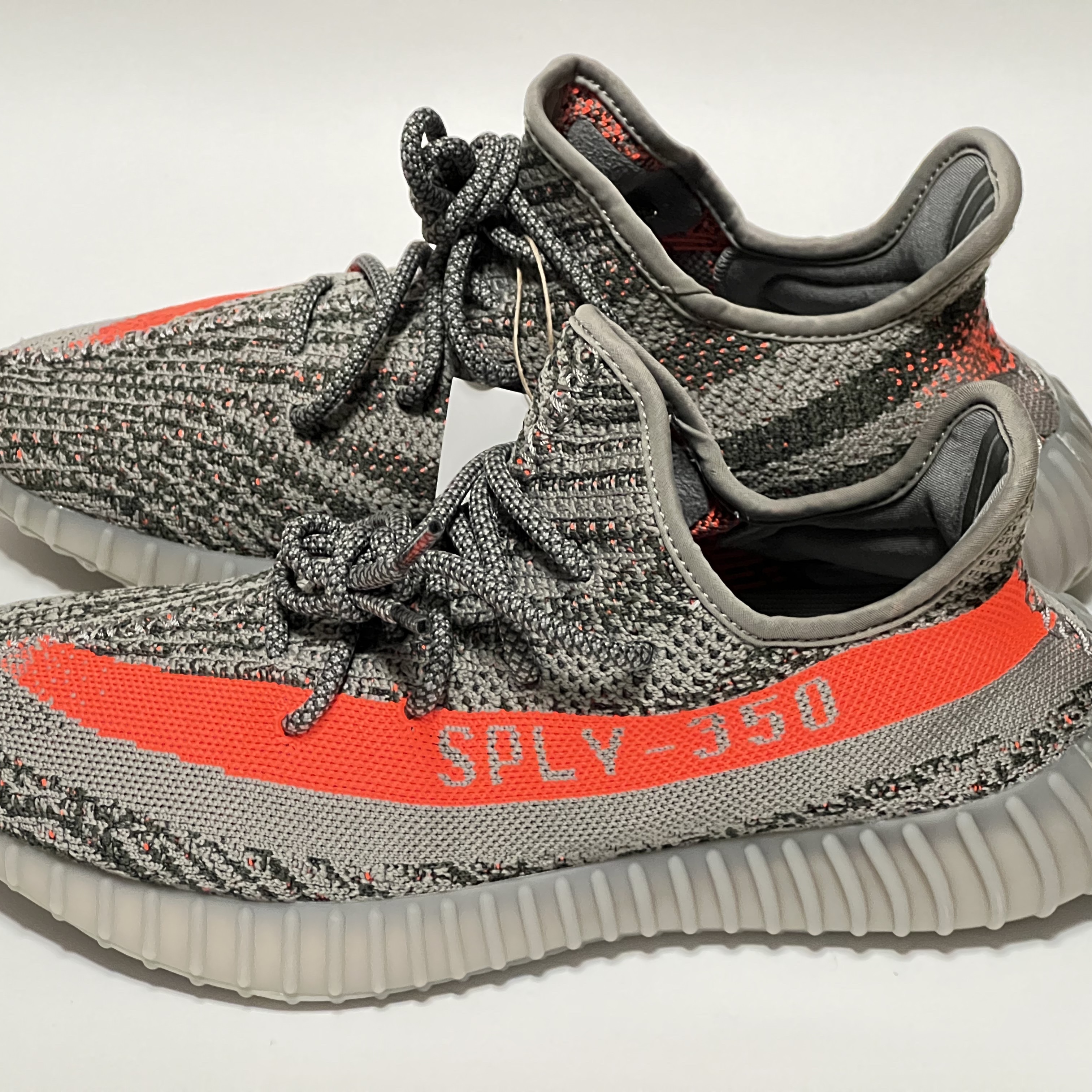 Adidas Yeezy Boost 350 V2 Beluga - Reflective 착용 스타일 - 1