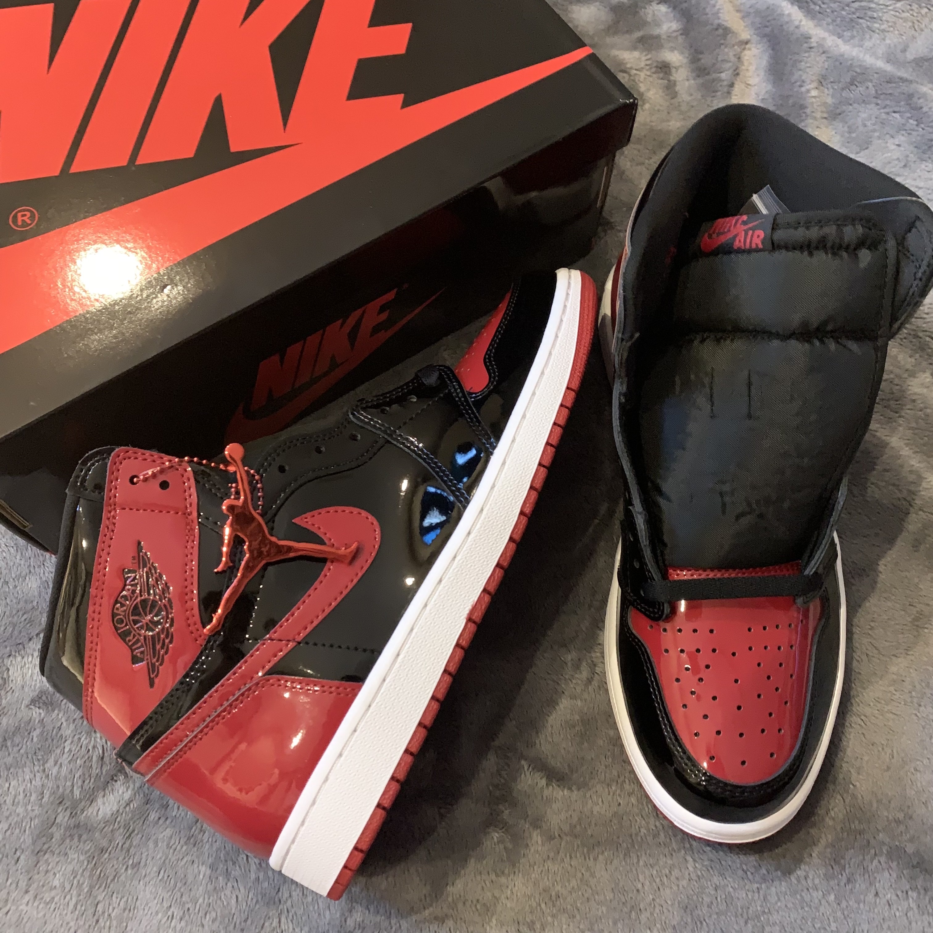 Jordan 1 Retro High OG Patent Bred 착용 스타일