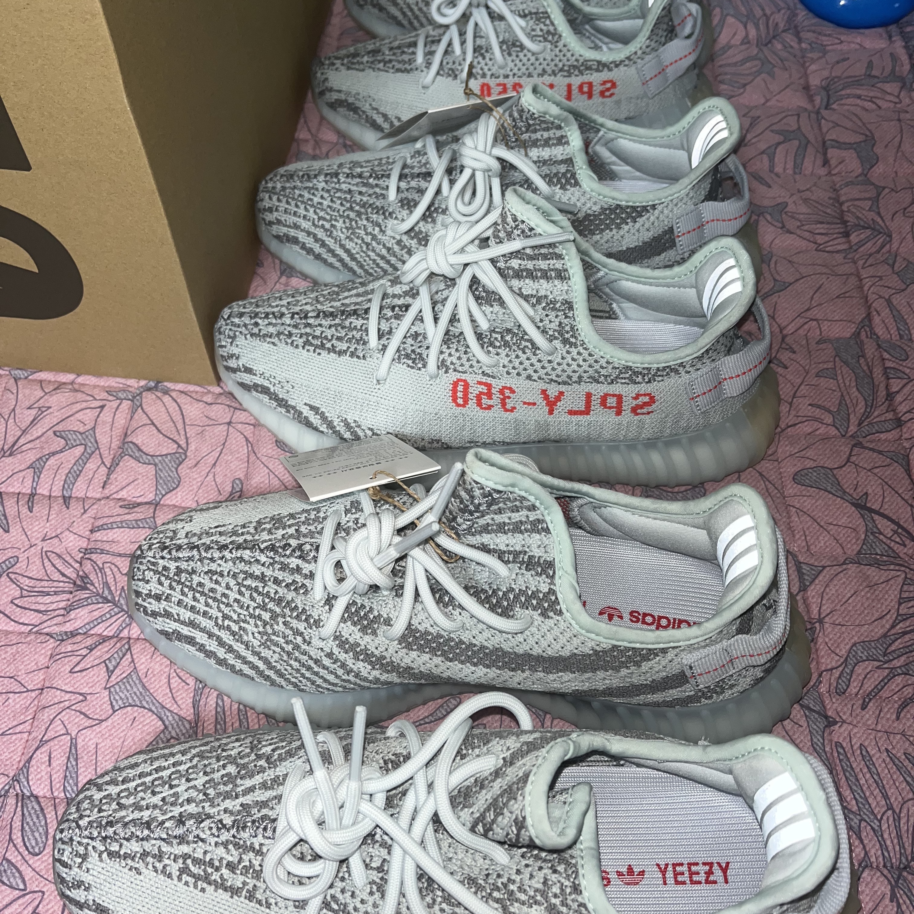 Adidas Yeezy Boost 350 V2 Blue Tint 2017 착용 스타일 - 4