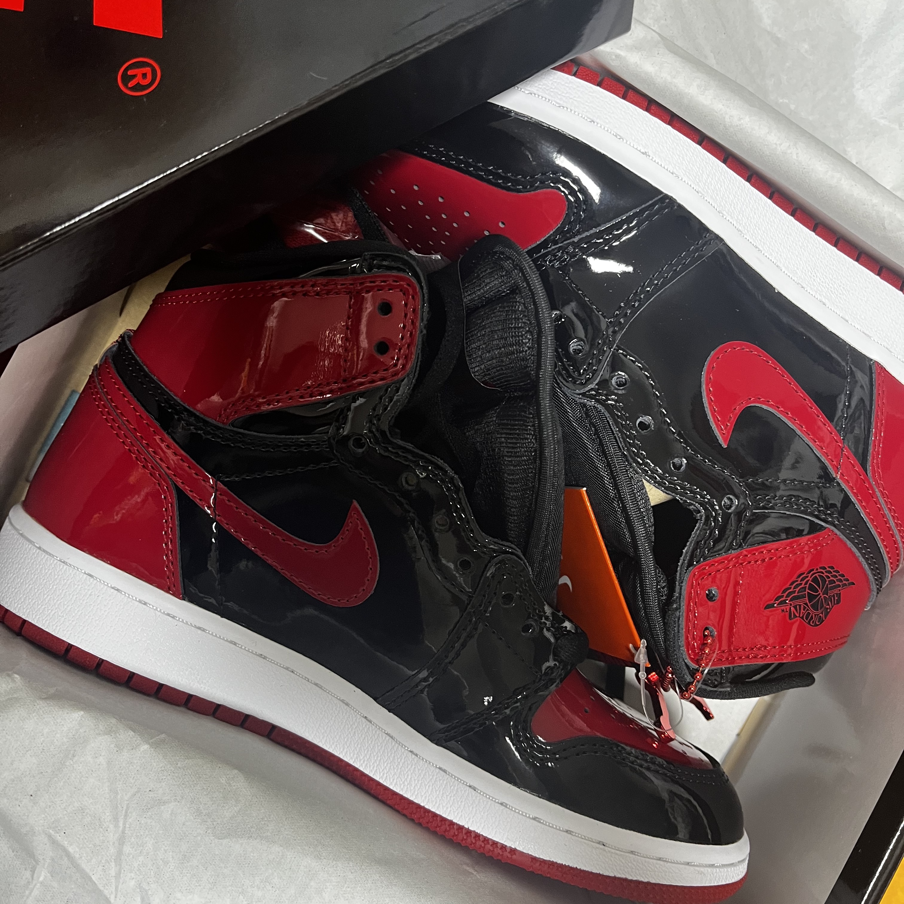 Jordan 1 Retro High OG Patent Bred 착용 스타일