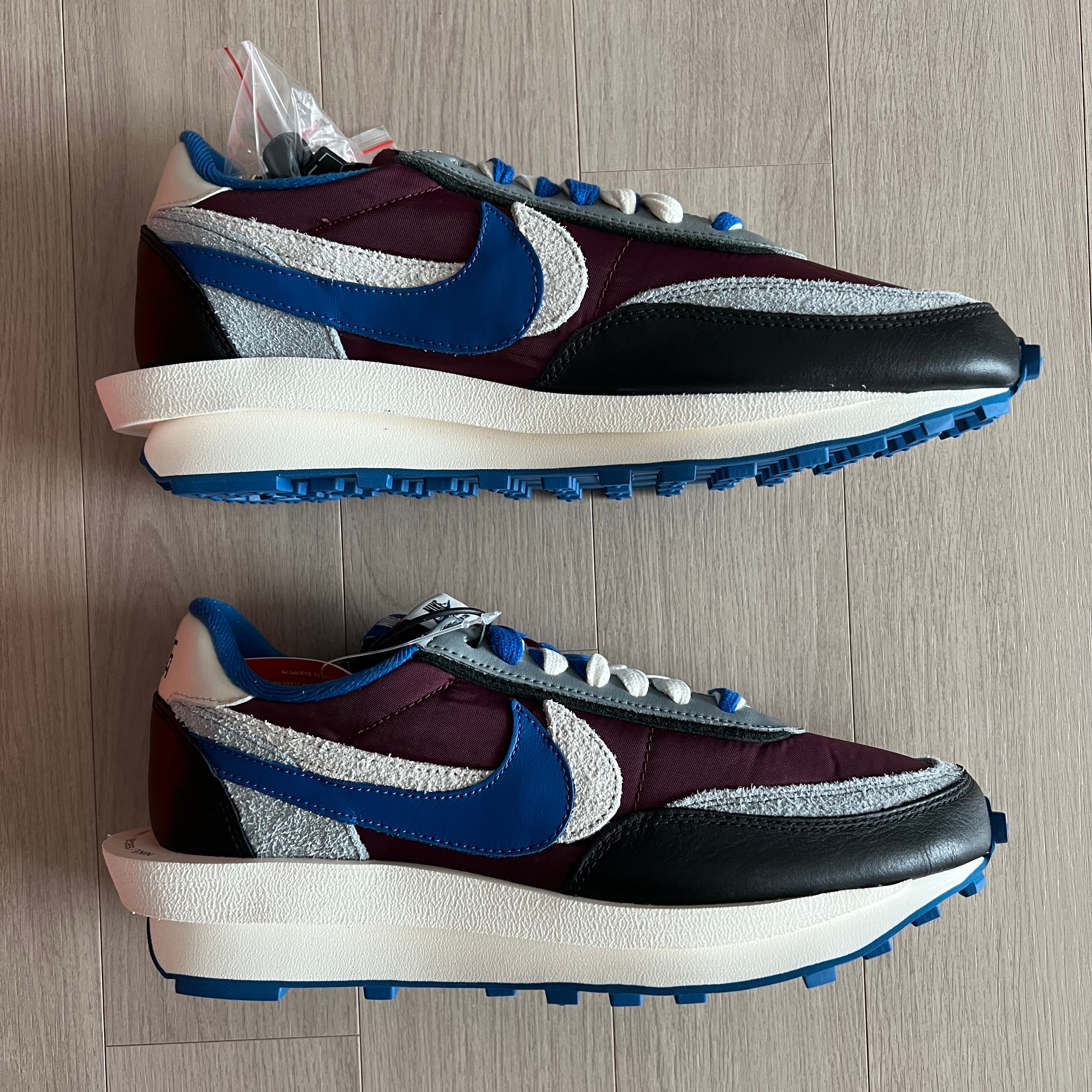 Nike x Sacai x Undercover LDWaffle Night Maroon Team Royal 착용 스타일